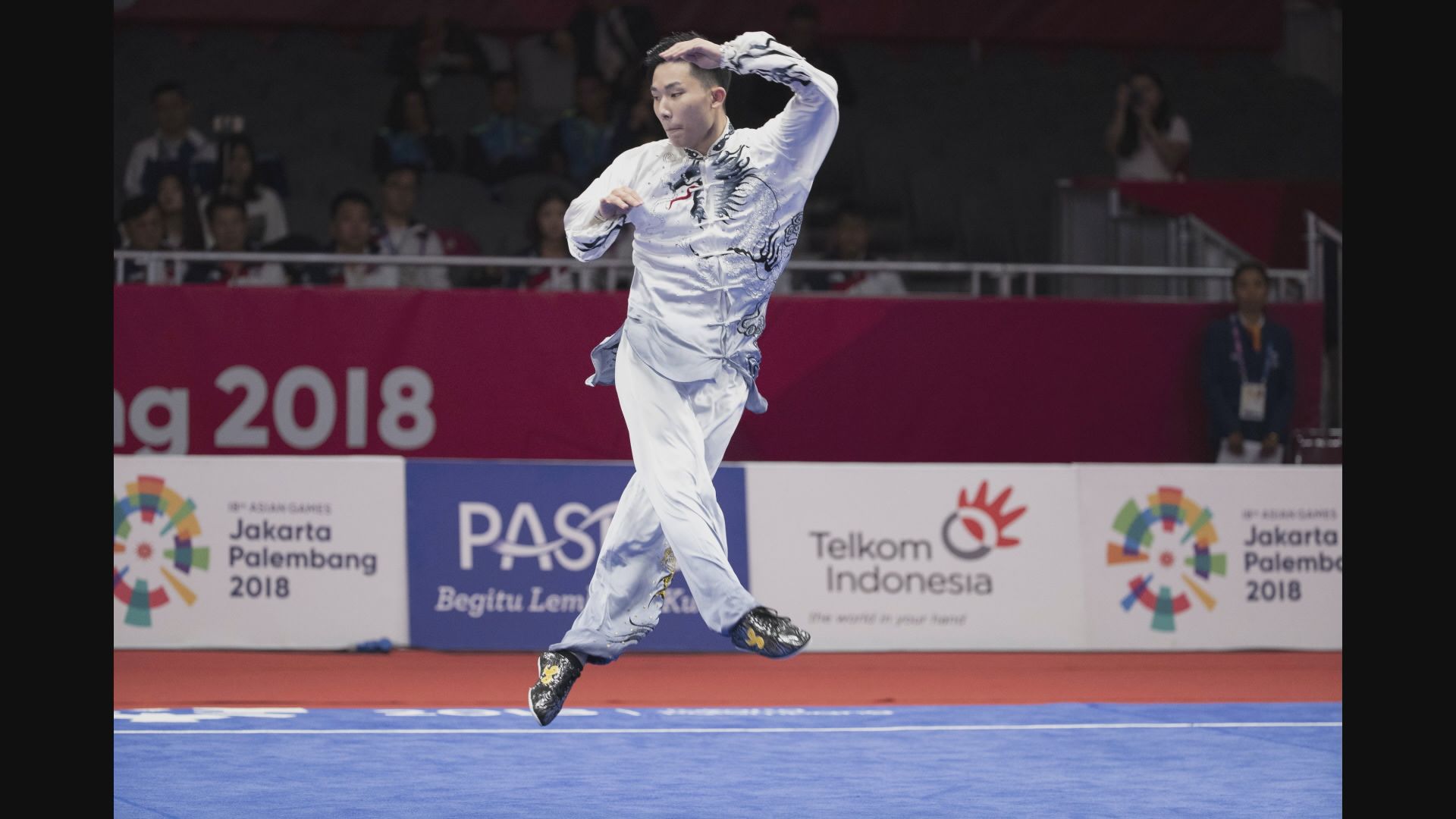 許得恩太極拳太極劍全能力爭獎牌