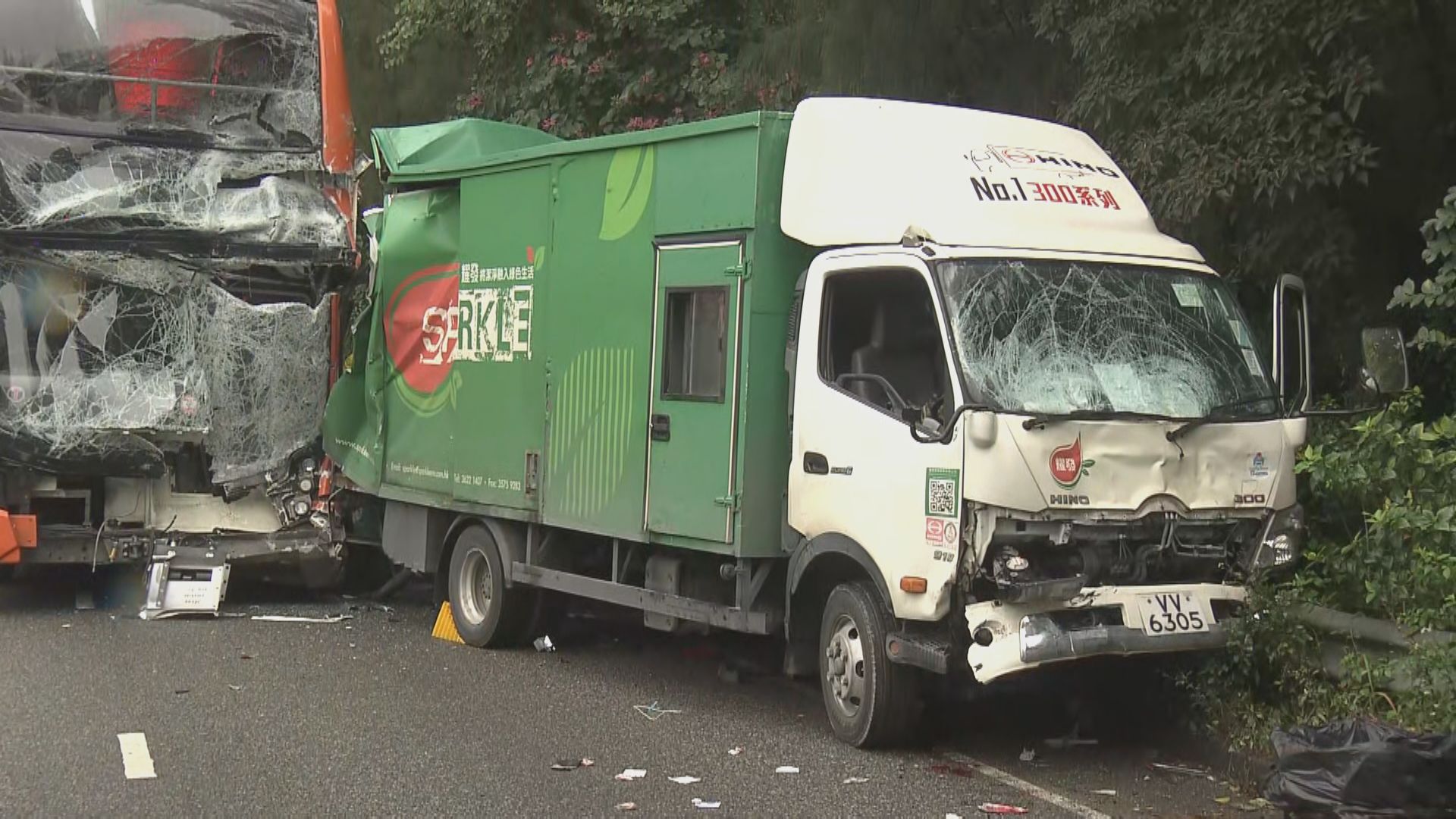 東涌東交匯處交通意外　至少一死十一傷