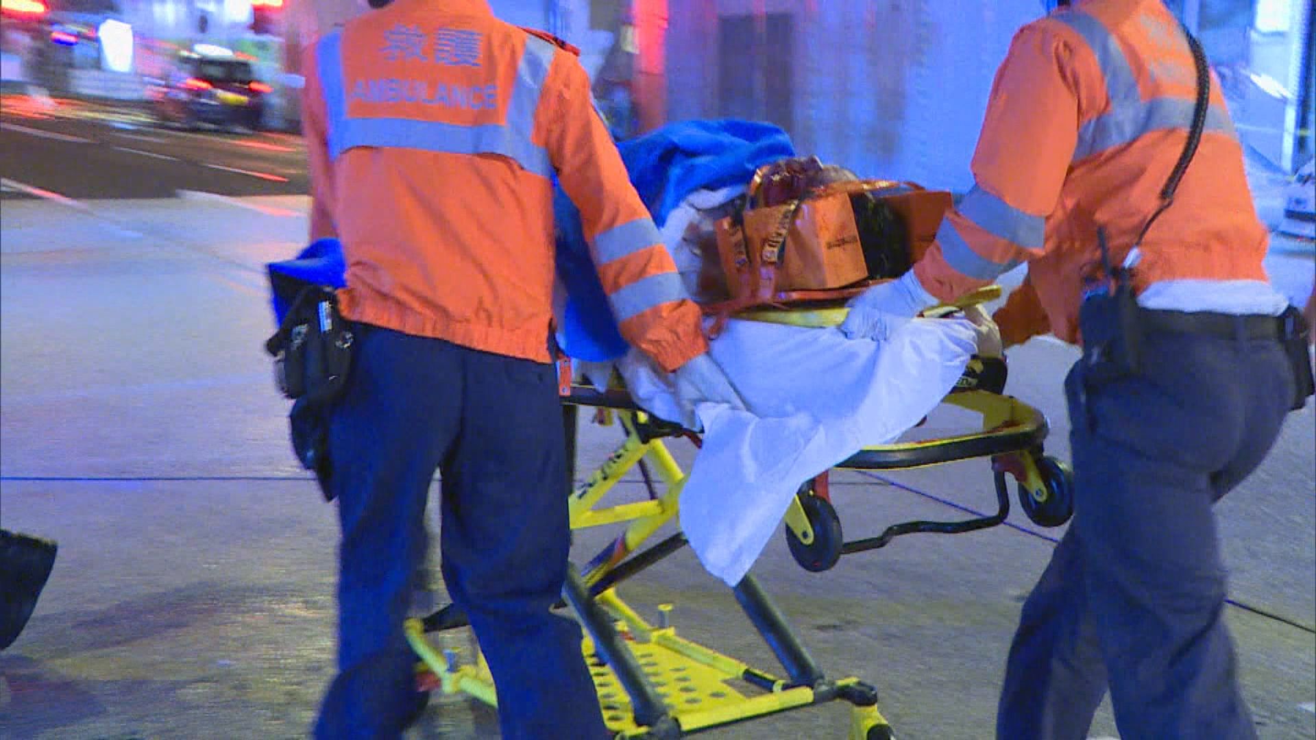 旺角醉漢疑毀小巴車窗逃走遭客貨車撞傷