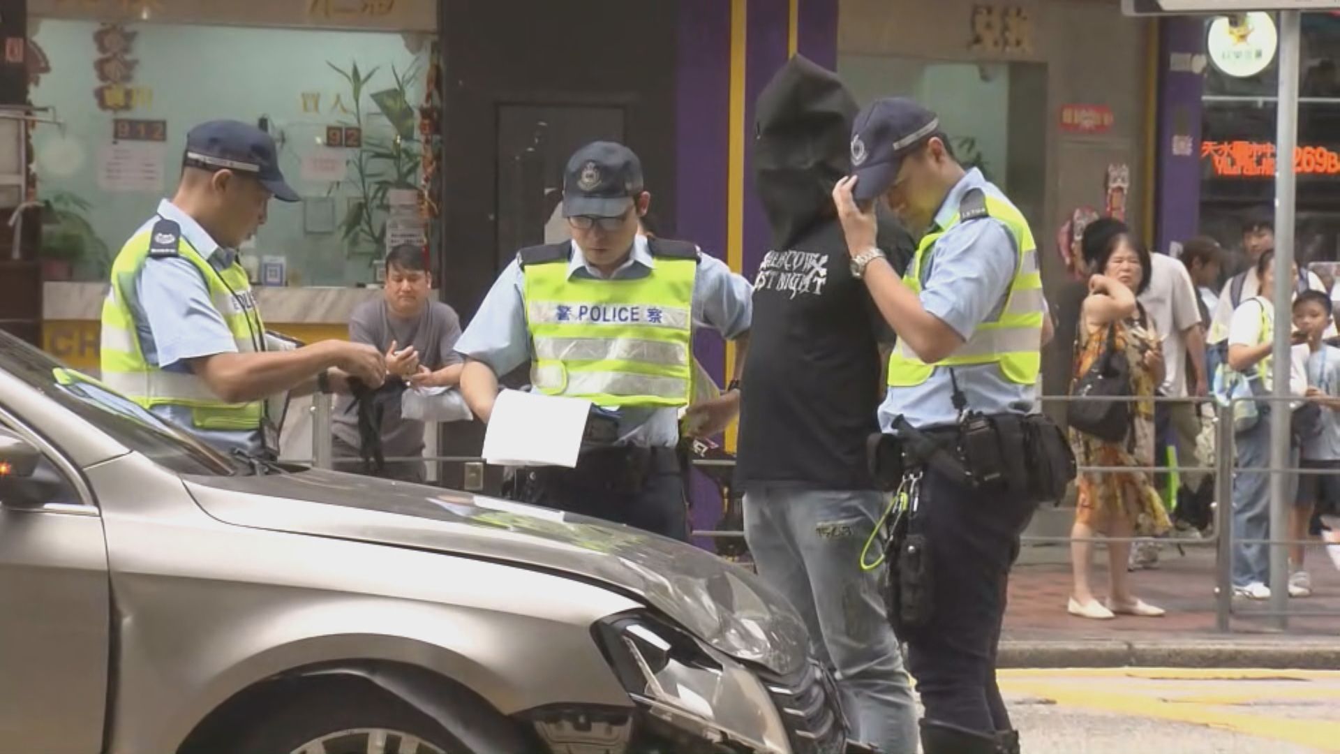 佐敦道五車相撞致八人傷　據悉一名涉案司機懷疑藏有可卡因被捕