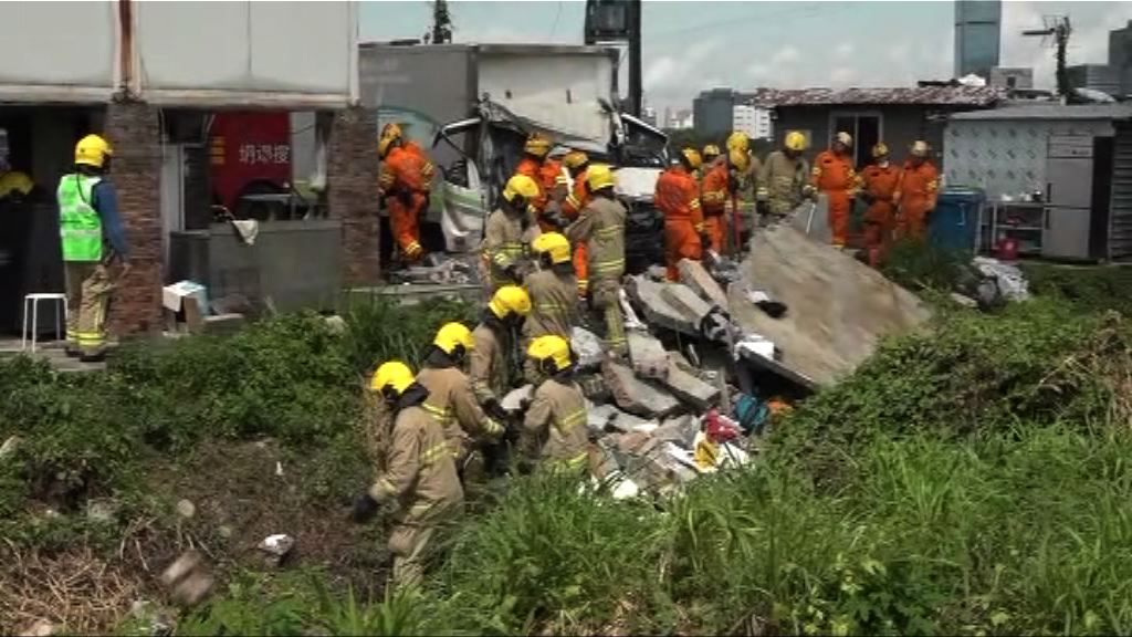 落馬洲有貨車撞入磚屋釀一死一重傷