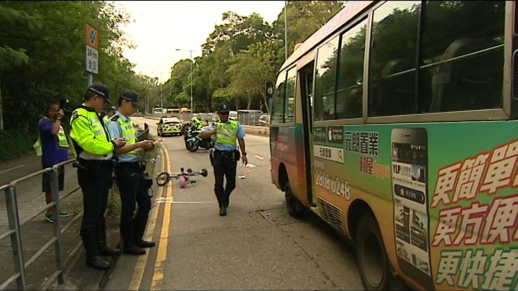 上水男子騎單車被小巴撞倒不治