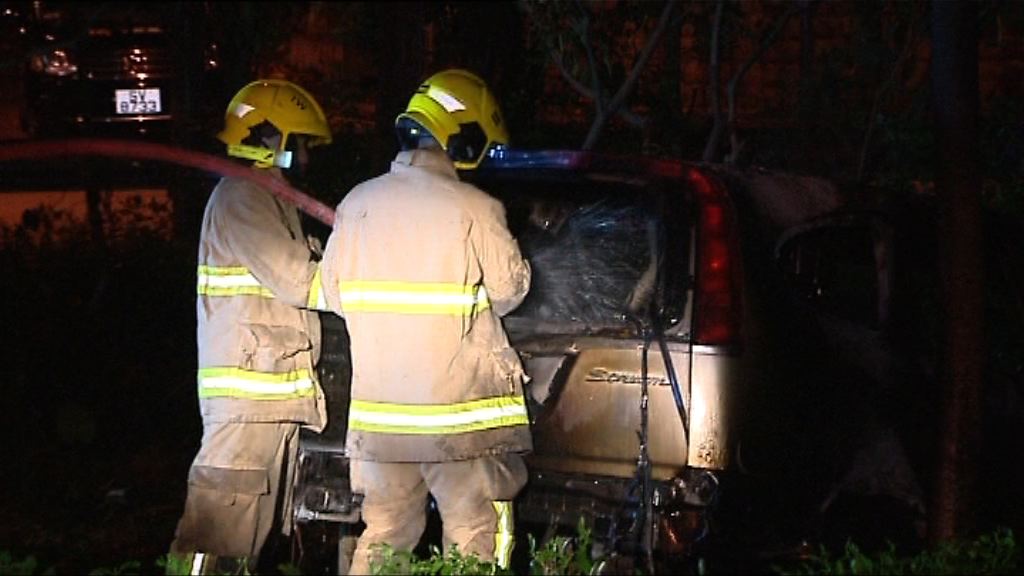 荃灣私家車失事起火一人傷