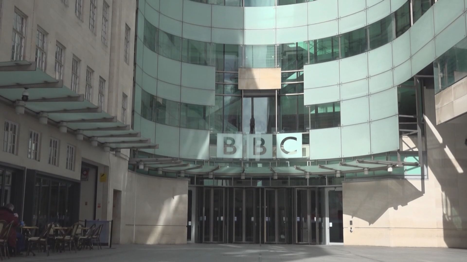 鄧炳強去信BBC　譴責有關通緝犯張晞晴報道