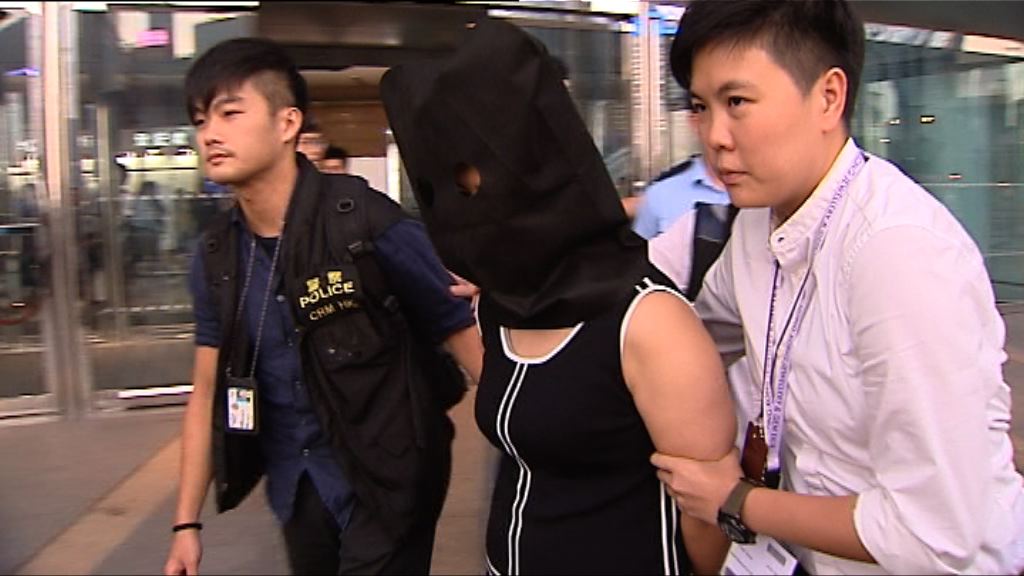 三名內地人涉會展盜竊首飾被捕