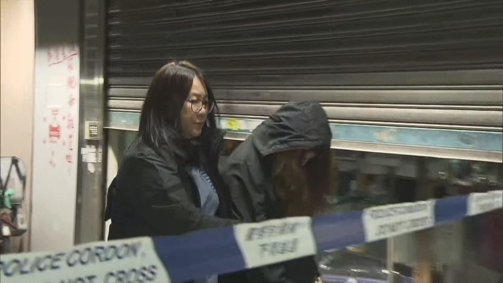 大埔寵物店疑有人虐狗　警拘店主舖內撿獲藤條