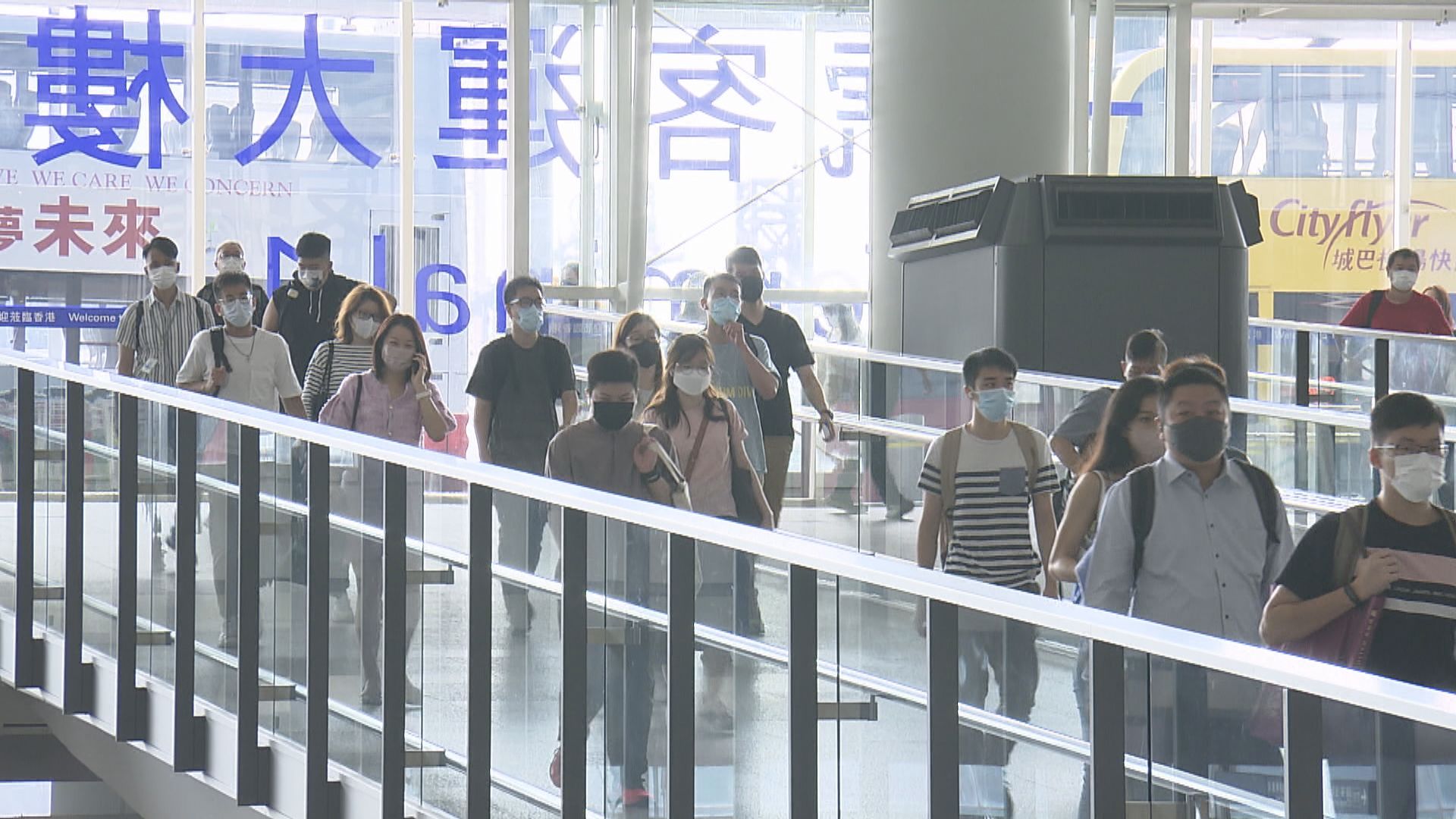 「0+3」後市民外遊增　旅遊網站：預訂日本機票增73倍