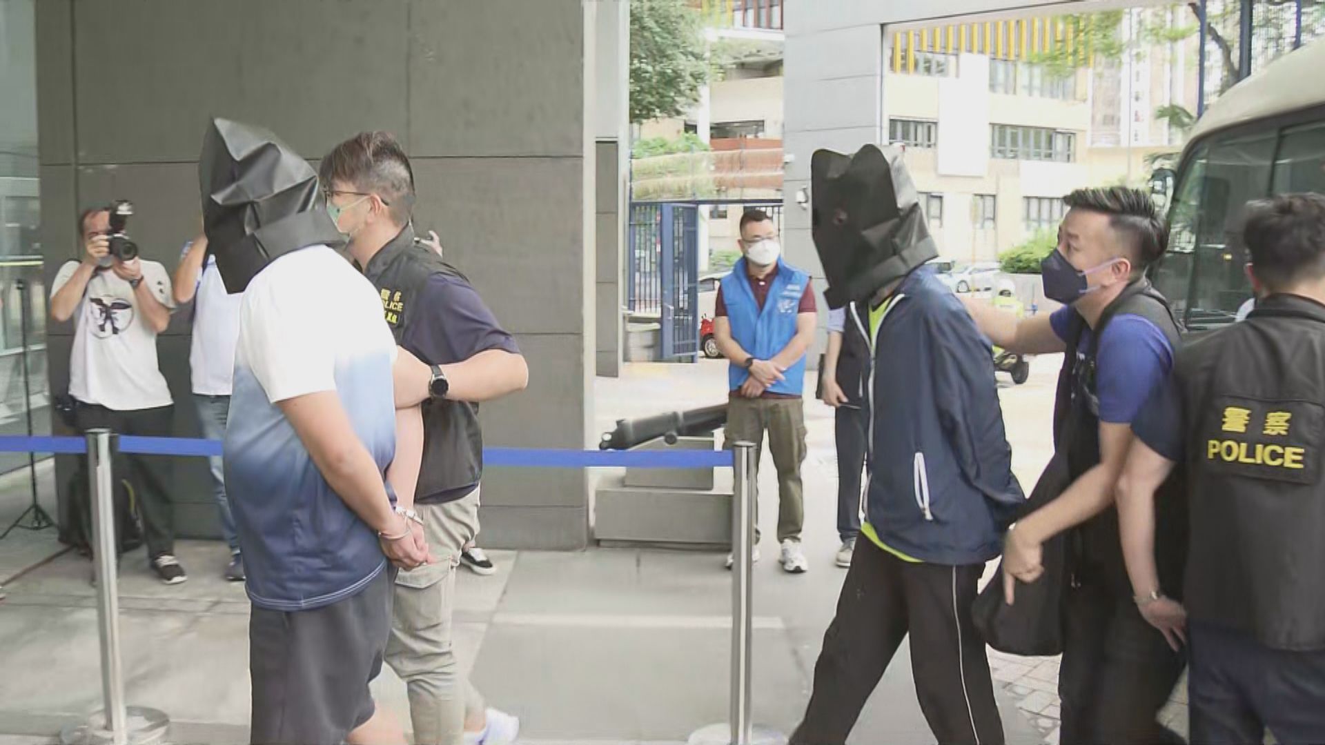 警方反三合會行動拘105人　當中19人未成年