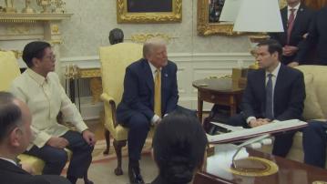 特朗普：鮑威爾是「笨蛋」將在八個月後離任