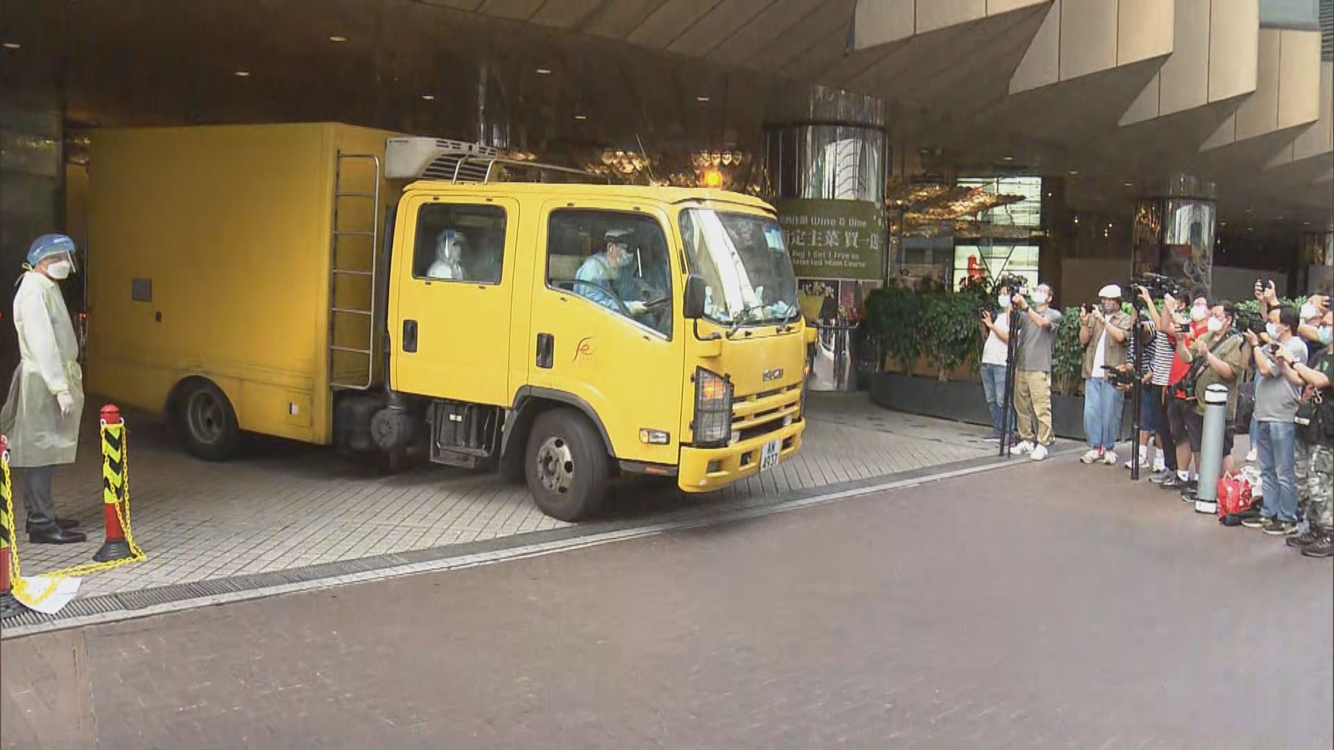 消息：藝人曾江倒斃尖沙咀指定檢疫酒店房間