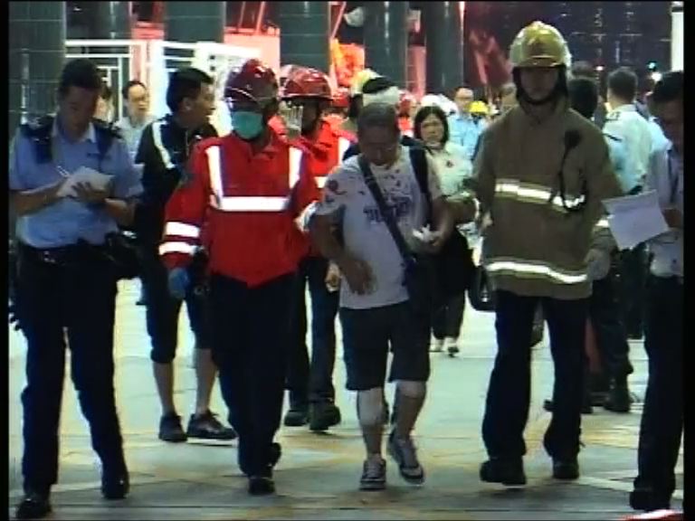 噴射飛航撞物約70傷其中6人重傷