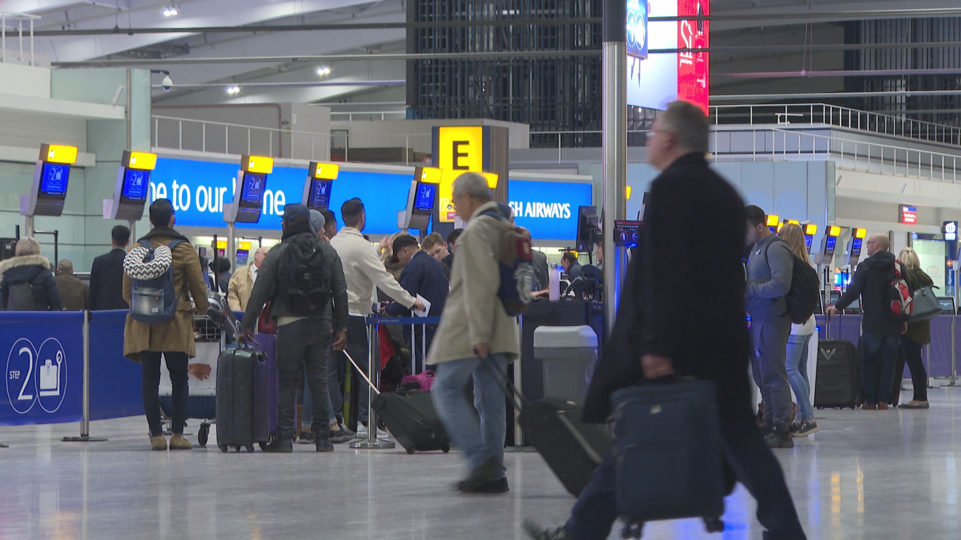 倫敦希思羅機場數百邊檢人員擬下月罷工四天