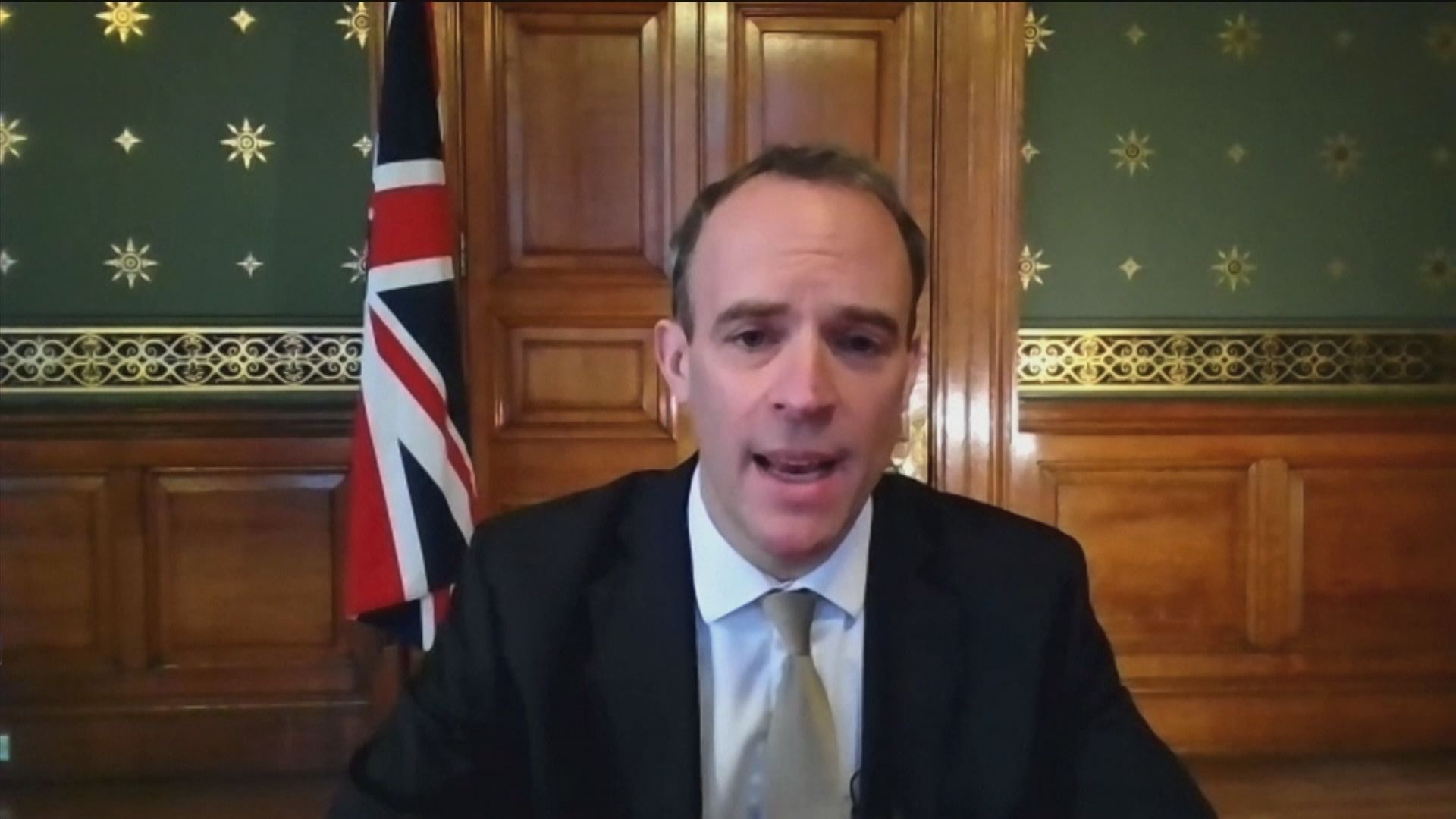 英國外相批評北京損害香港民主及打壓新疆維吾爾人