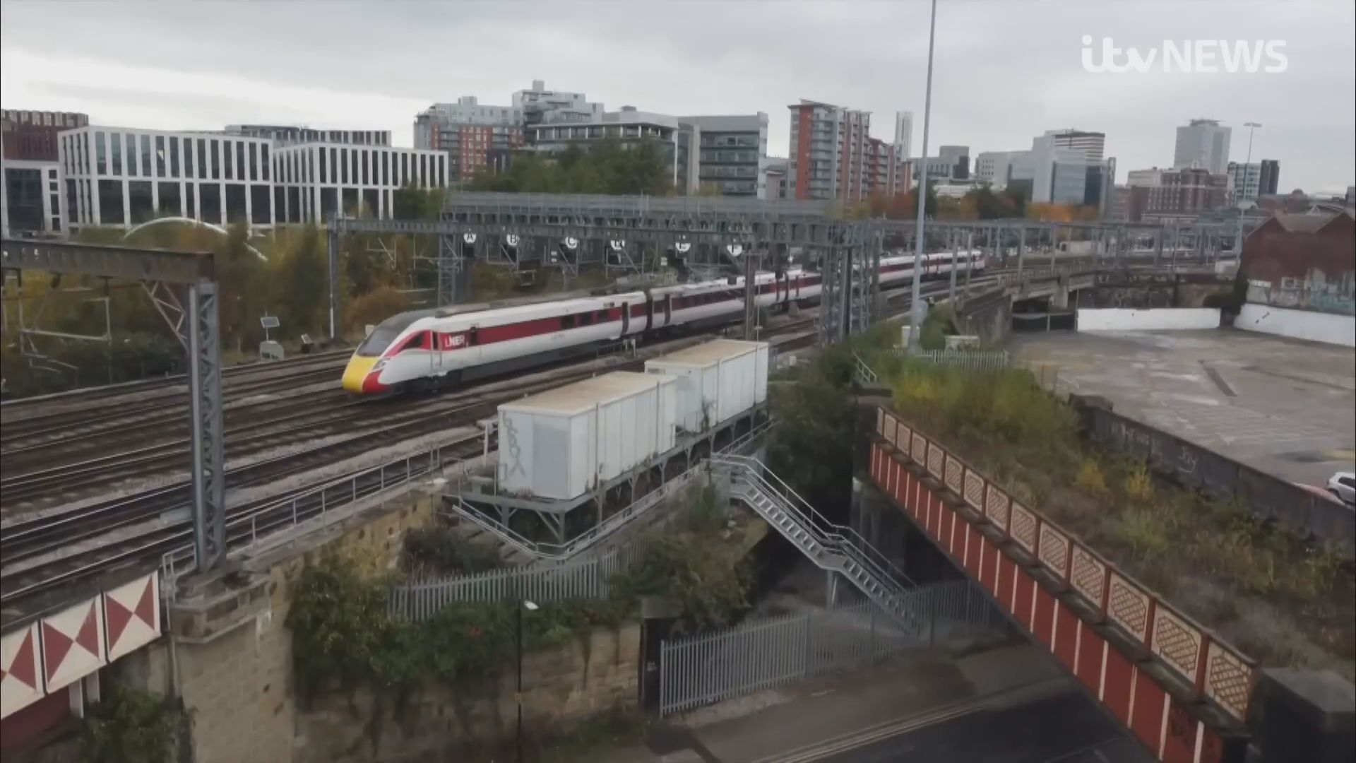 英國史上首發極熱紅色警報　鐵路限速行駛