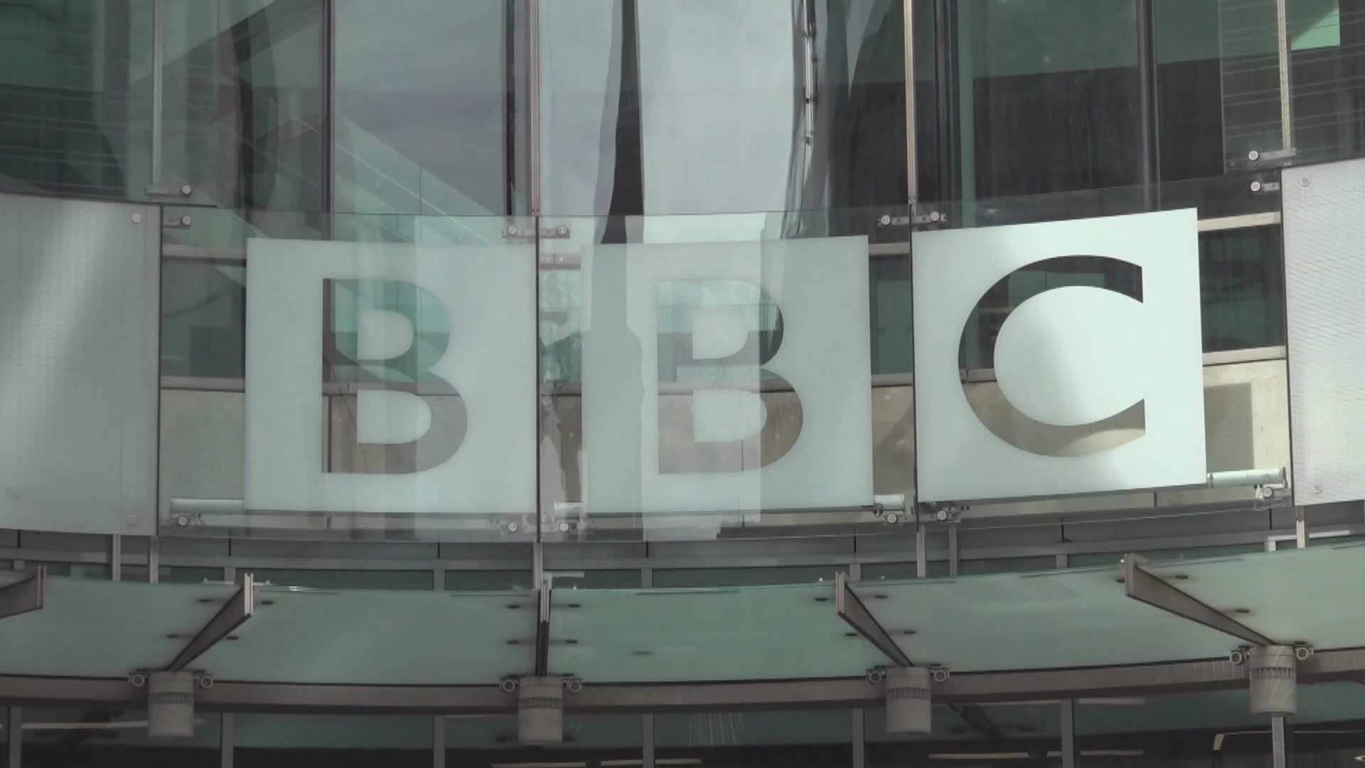 連尼加被BBC停職風波　主席夏普被指無法維持公正形象　面臨下台壓力