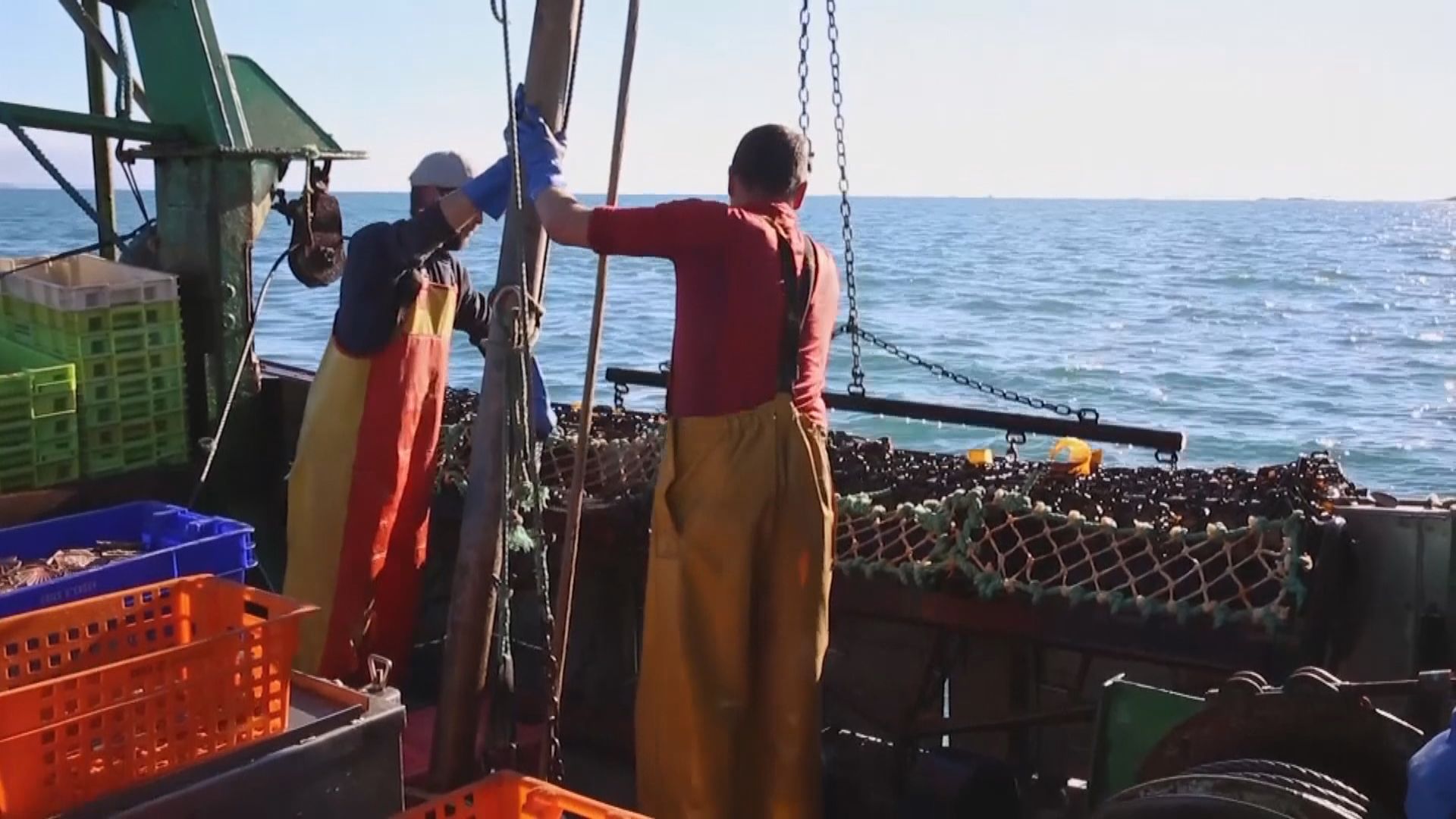 英再向歐盟船隻發23張捕魚許可證　圖解決捕魚權爭議