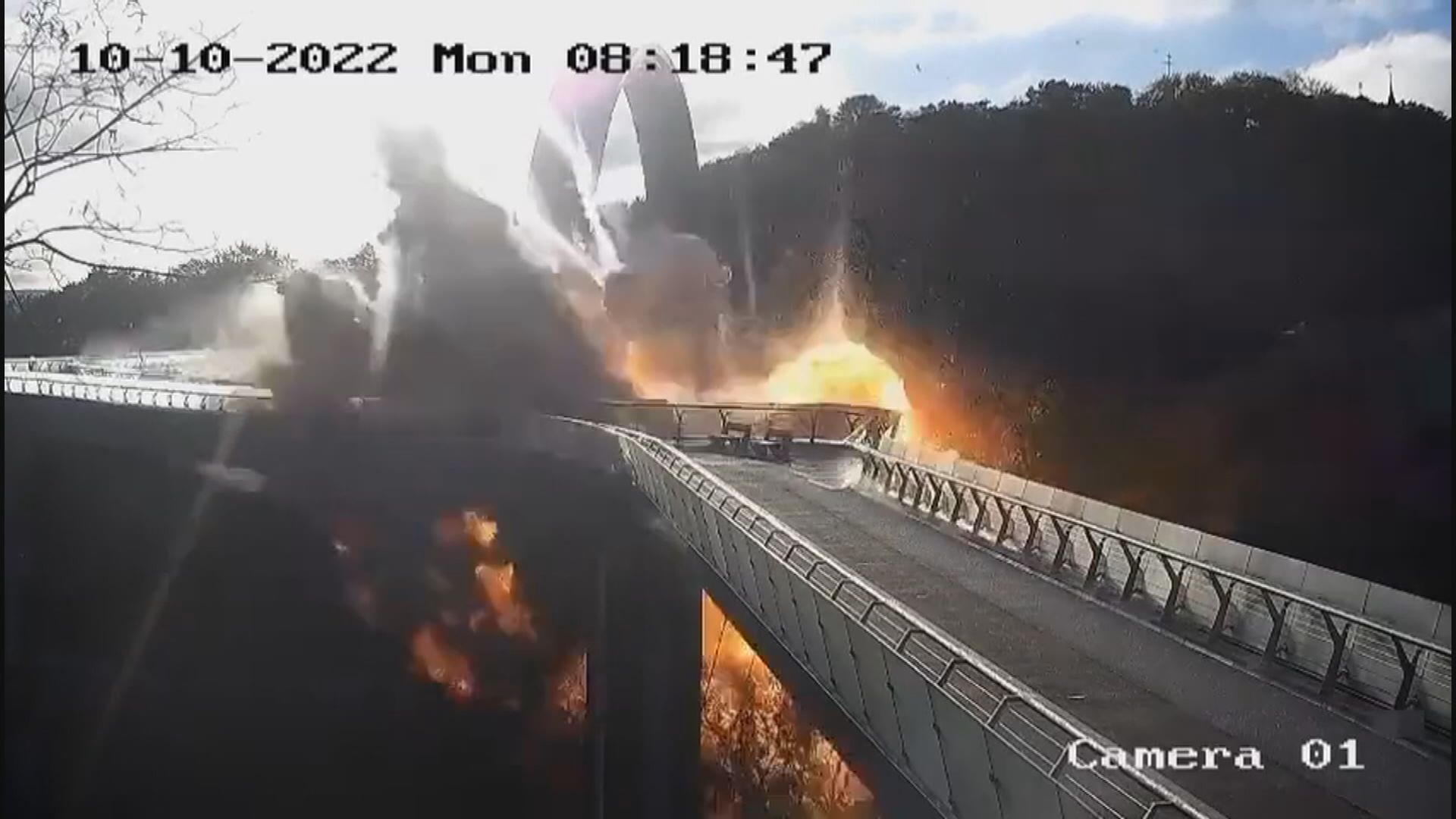 烏克蘭多個城市發生爆炸　基輔市長稱導彈擊中重要基建