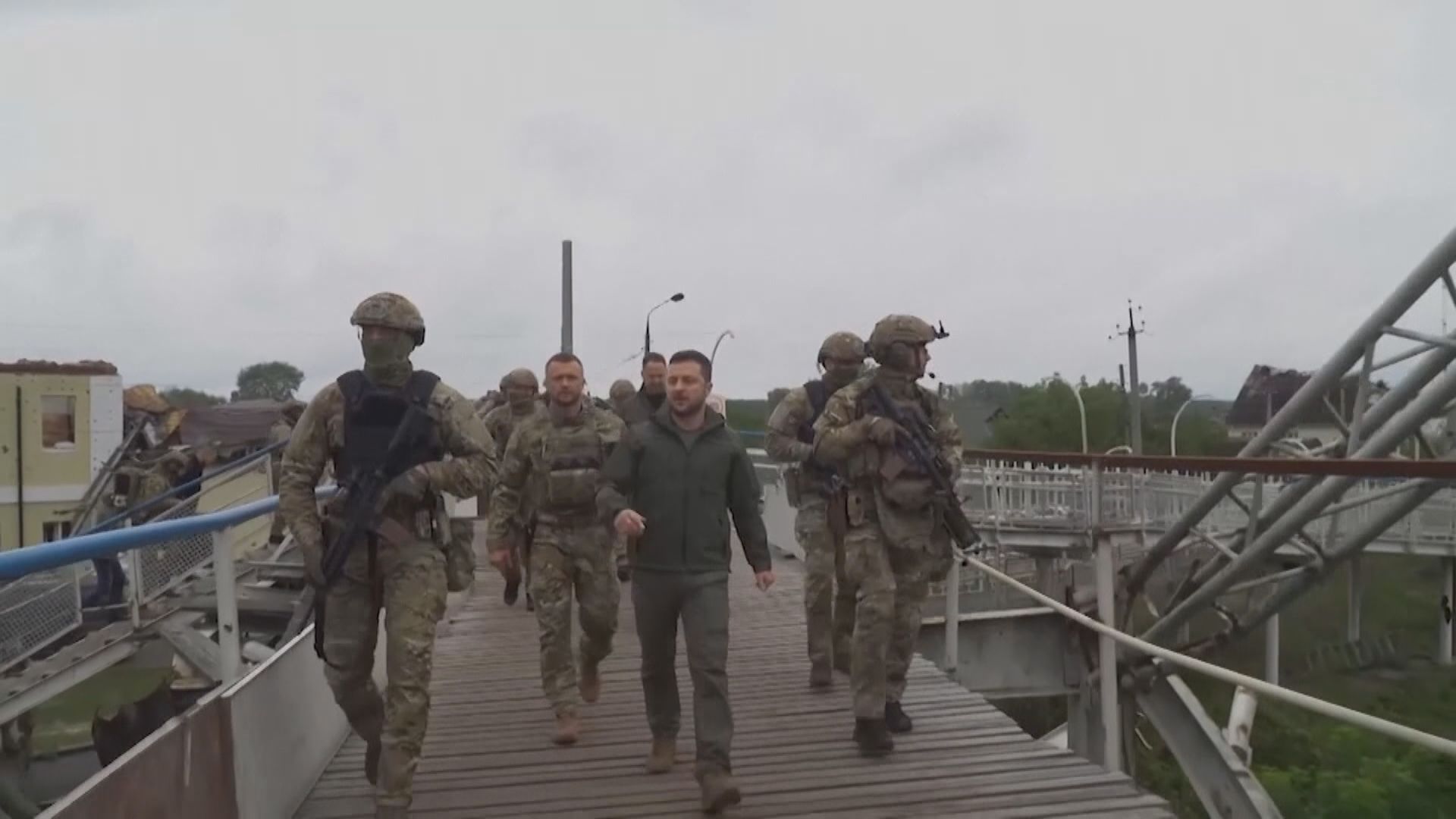 澤連斯基視察東北部戰略城市　誓言收復克里米亞