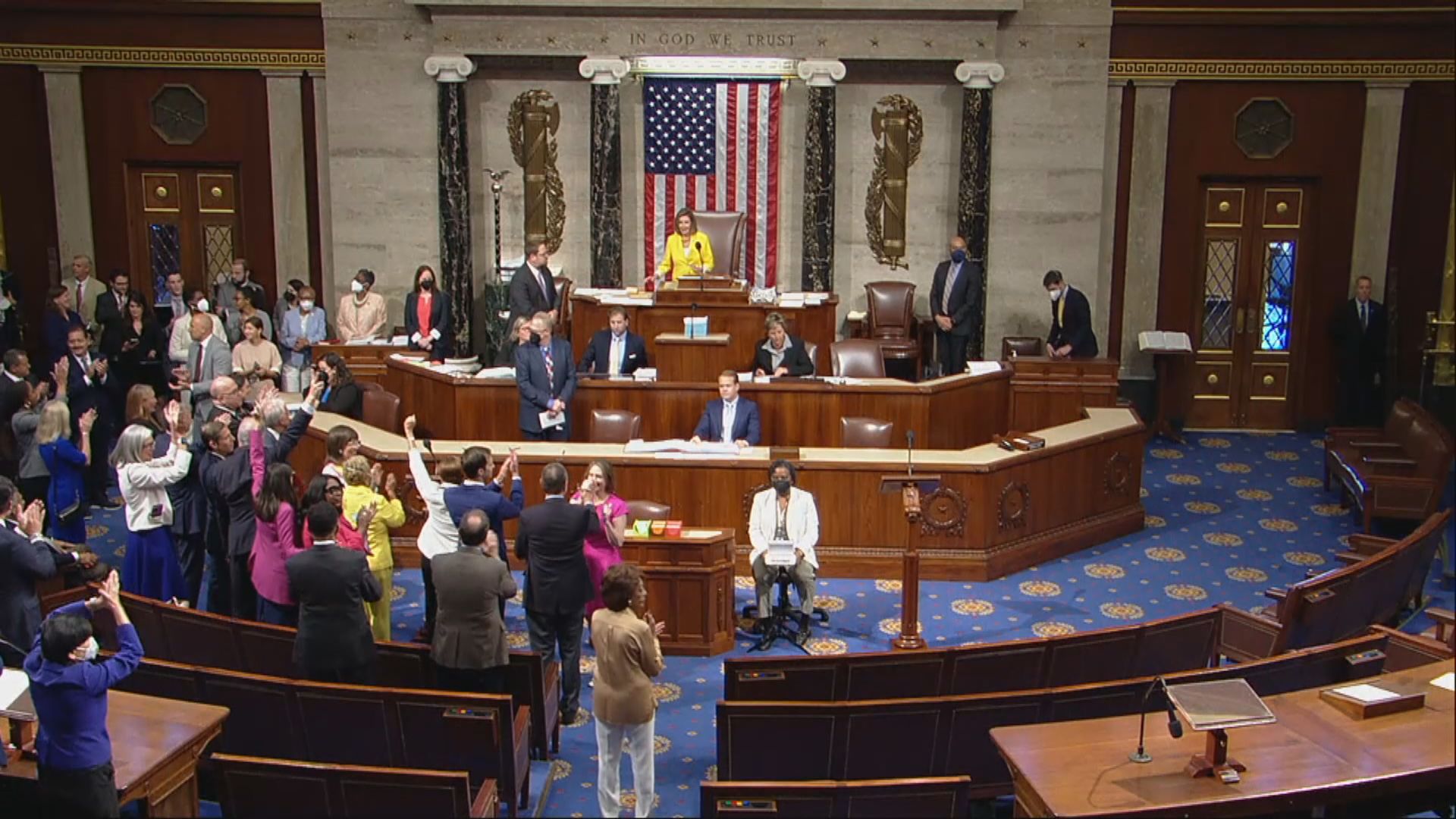 美眾議院通過4300億美元的《降低通脹法案》