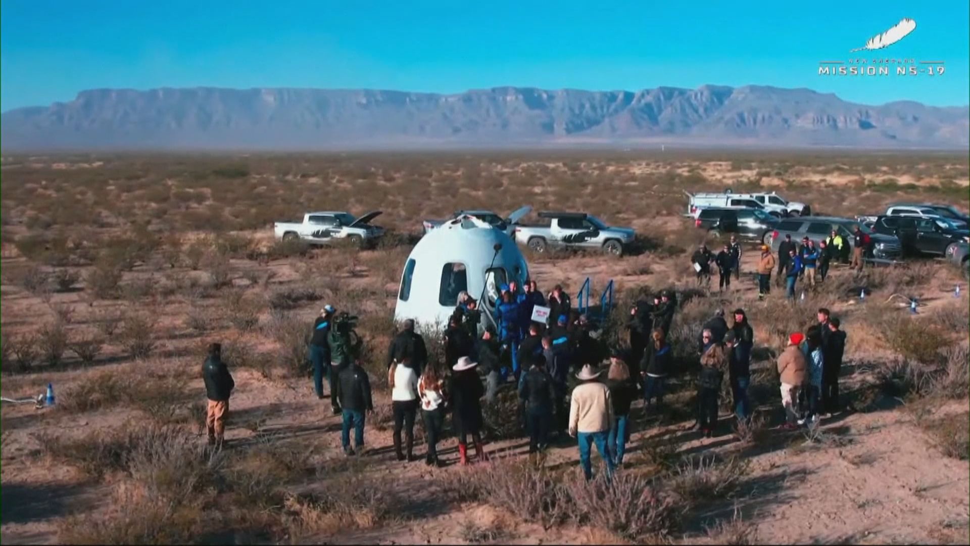 美國首位進入太空的太空人　其女兒完成太空旅行