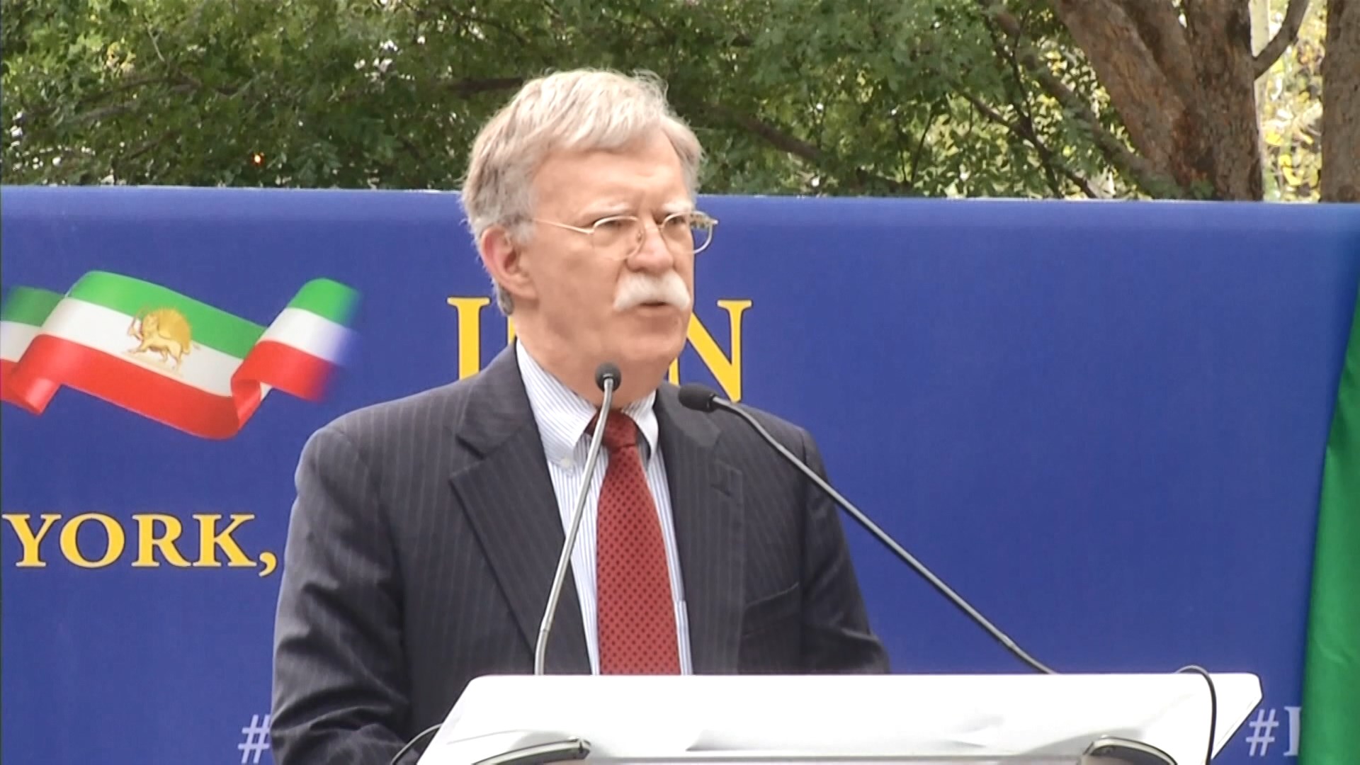 博爾頓稱願就特朗普彈劾案作供