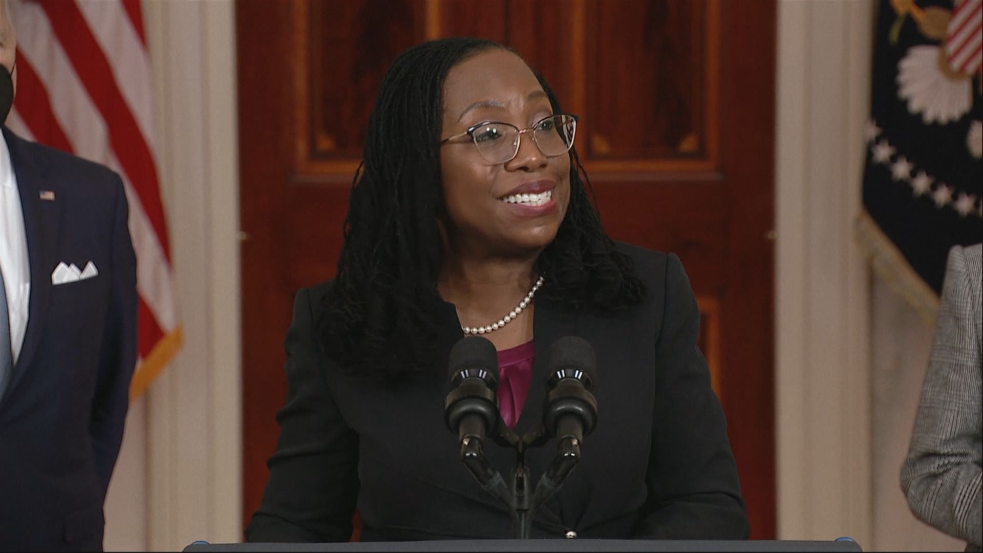 拜登提名傑克遜出任聯邦最高法院大法官