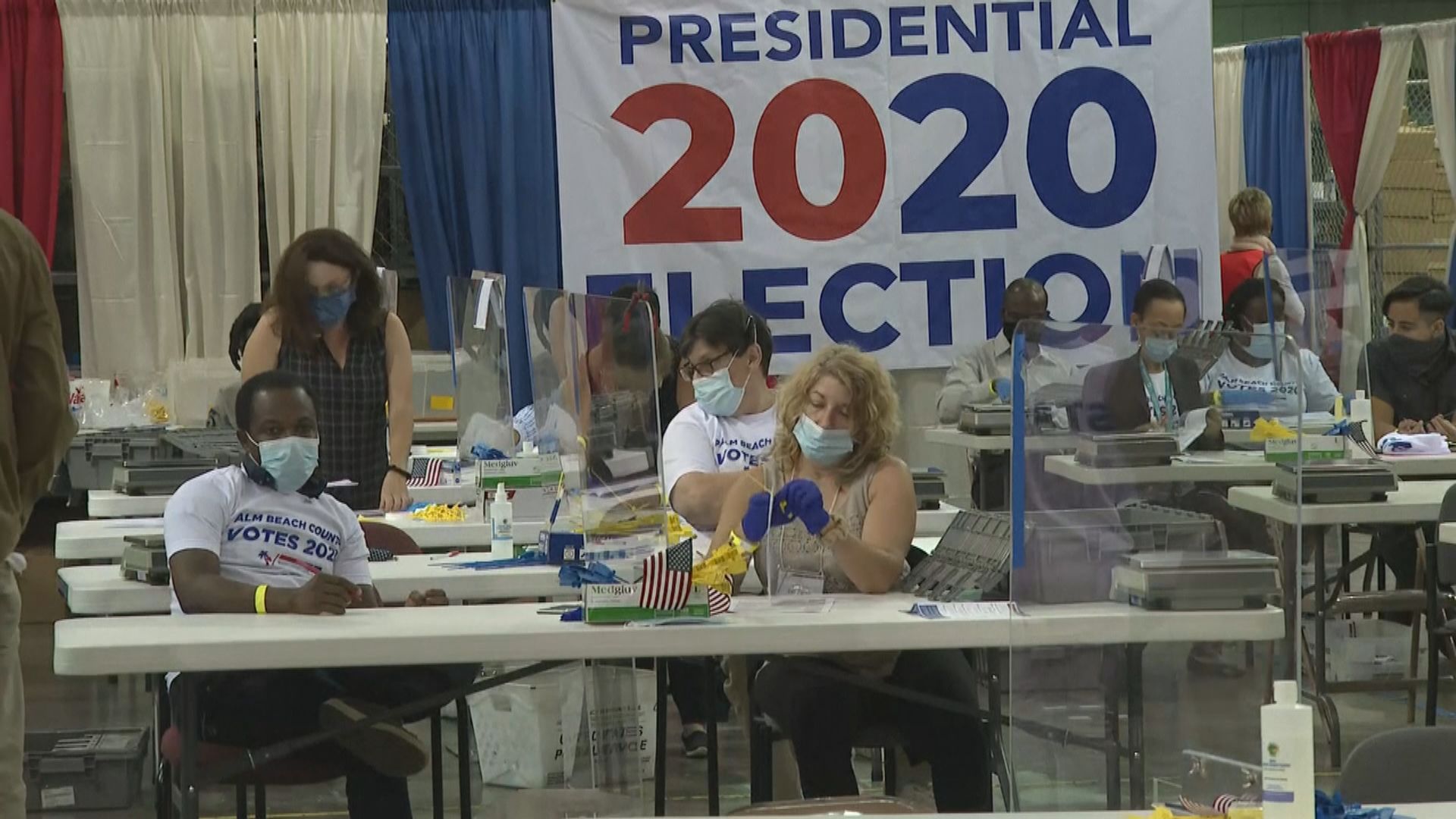 首個開票搖擺州份　佛州選情緊湊