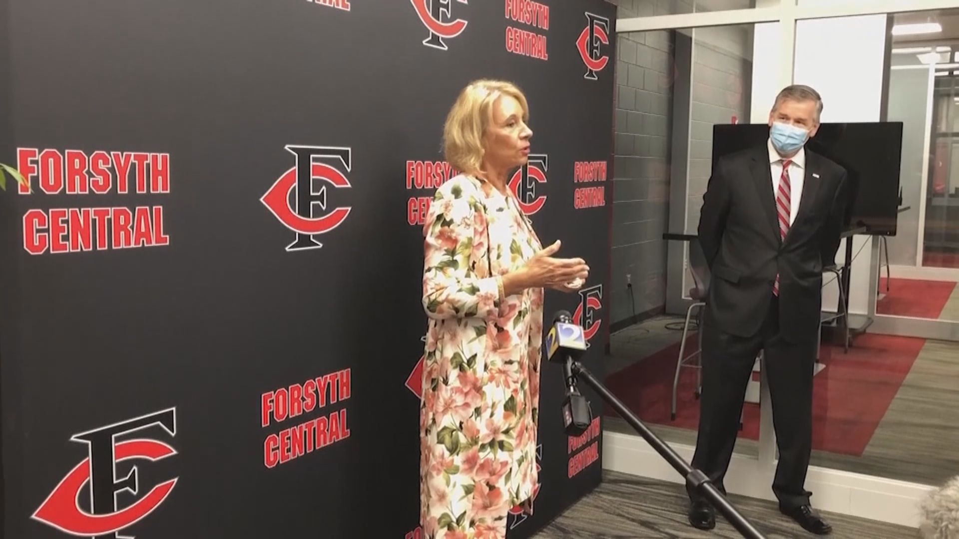 美國運輸部長及教育部長相繼因衝擊國會事件辭職