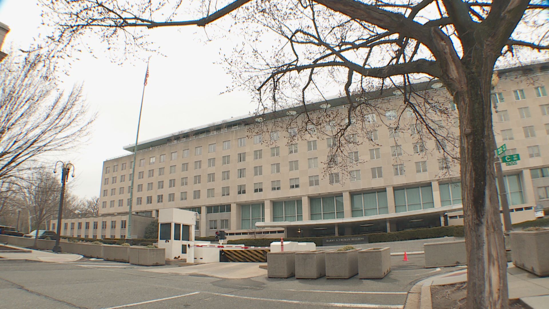 美國以安全為由關閉兩間駐俄領事館