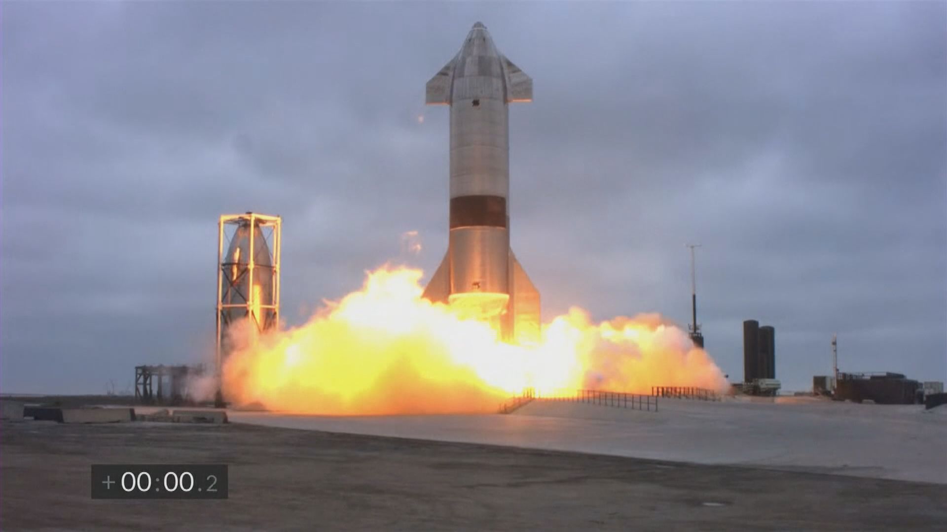 SpaceX星際飛船第五次試飛安全著陸