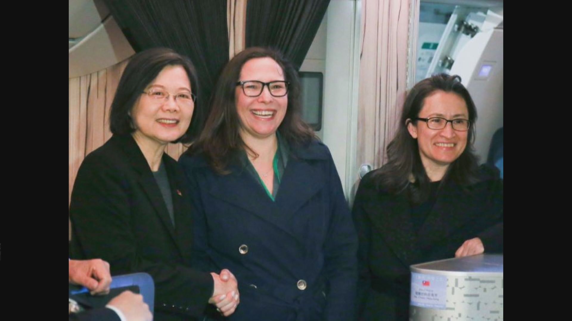 蔡英文轉抵美國洛杉磯　將與麥卡錫會談