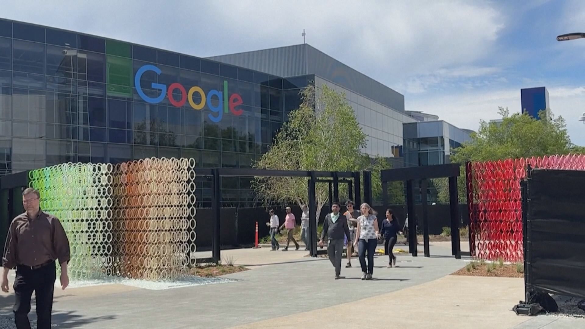 白宮澄清提高H-1B簽證費至10萬美元屬一次性　只適用於新申請人士