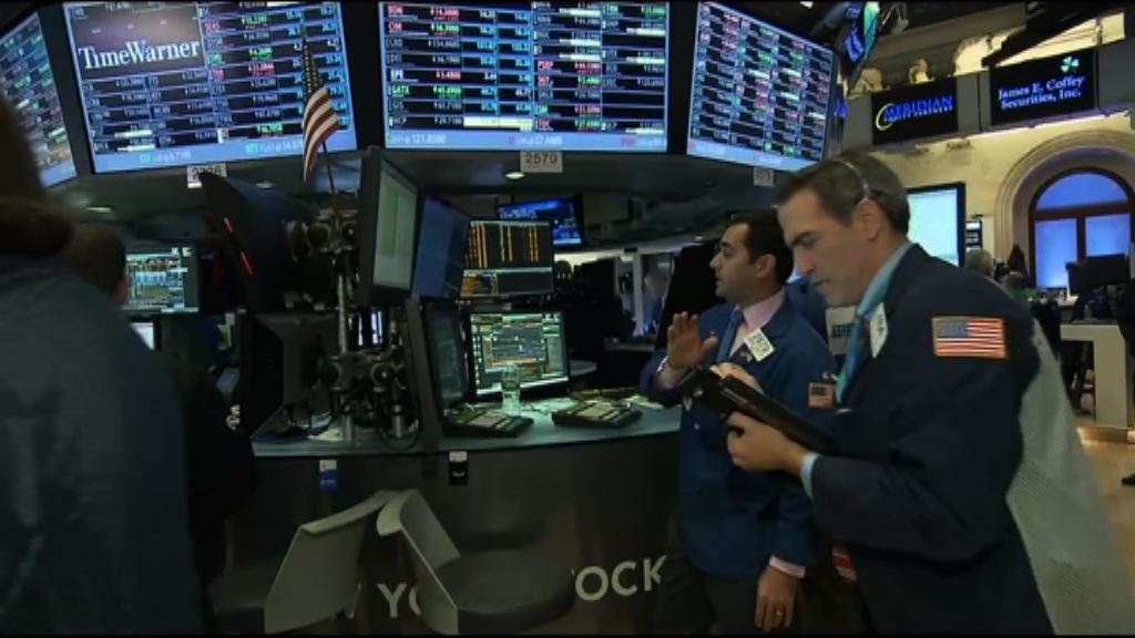 能源股跟隨油價下挫 道指和標指先升後跌