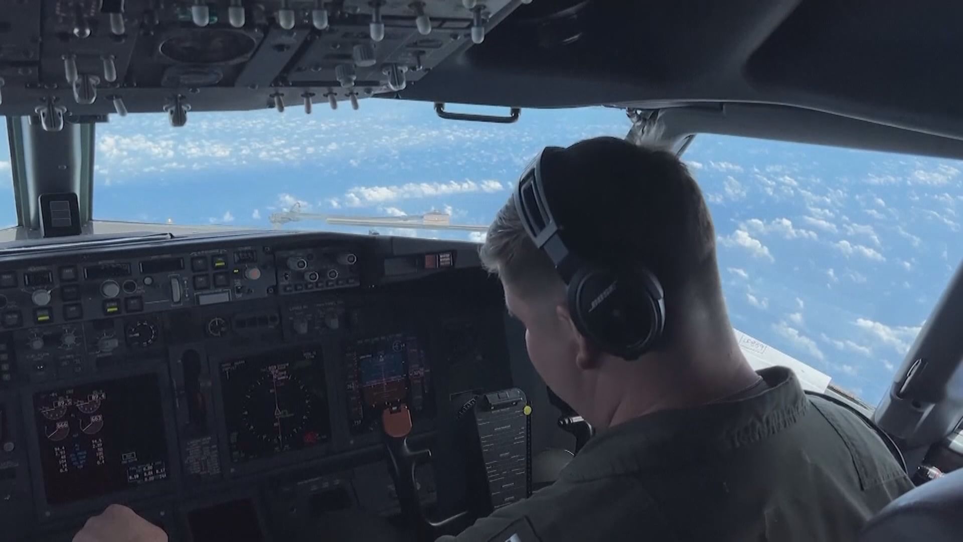 美國指解放軍戰機上周於南海空域飛近美軍偵察機