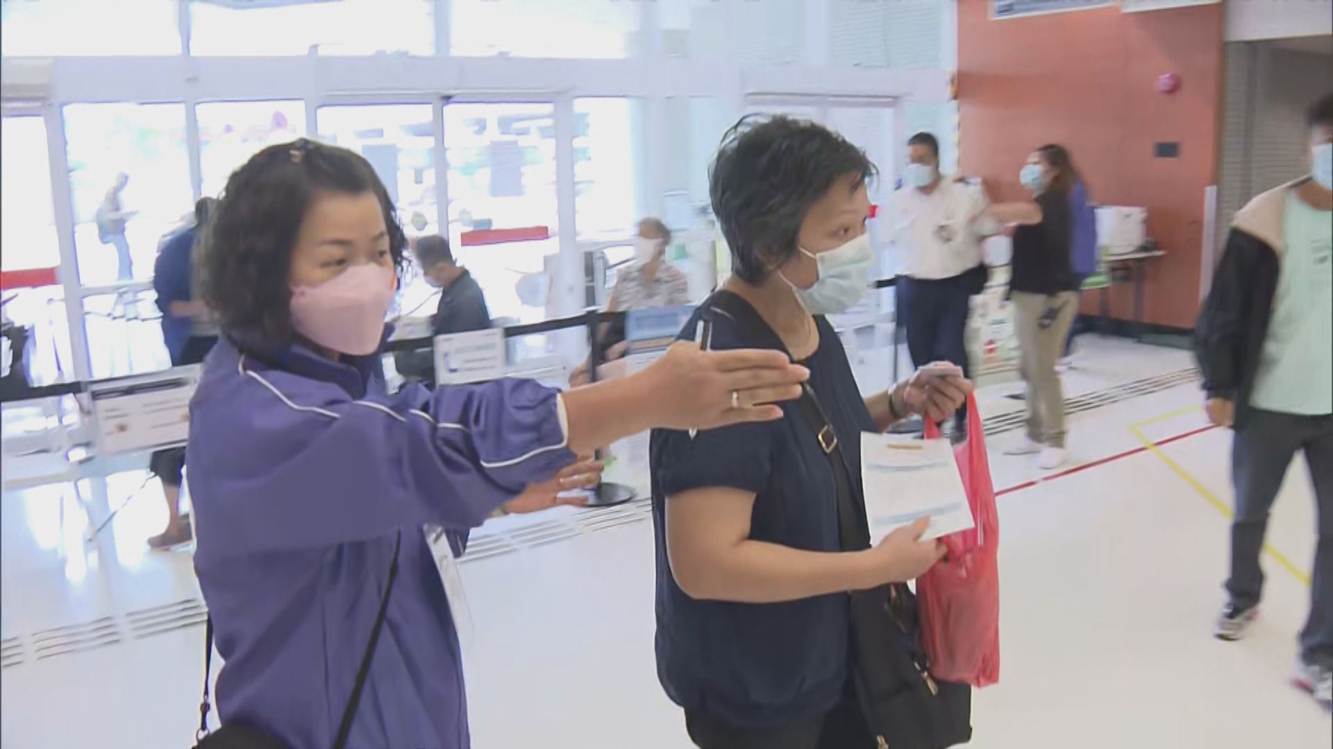 多四間公立醫院增設新冠疫苗接種站　有市民指安排方便