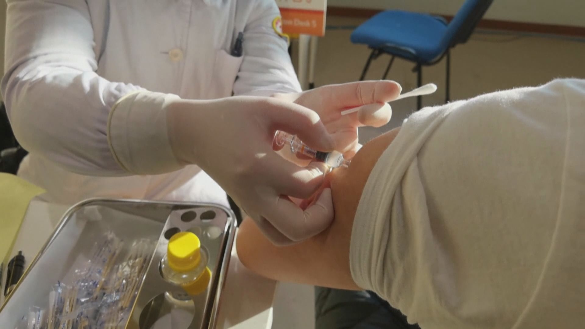 鍾南山：現時非調整疫苗政策時機應對Omicron病毒