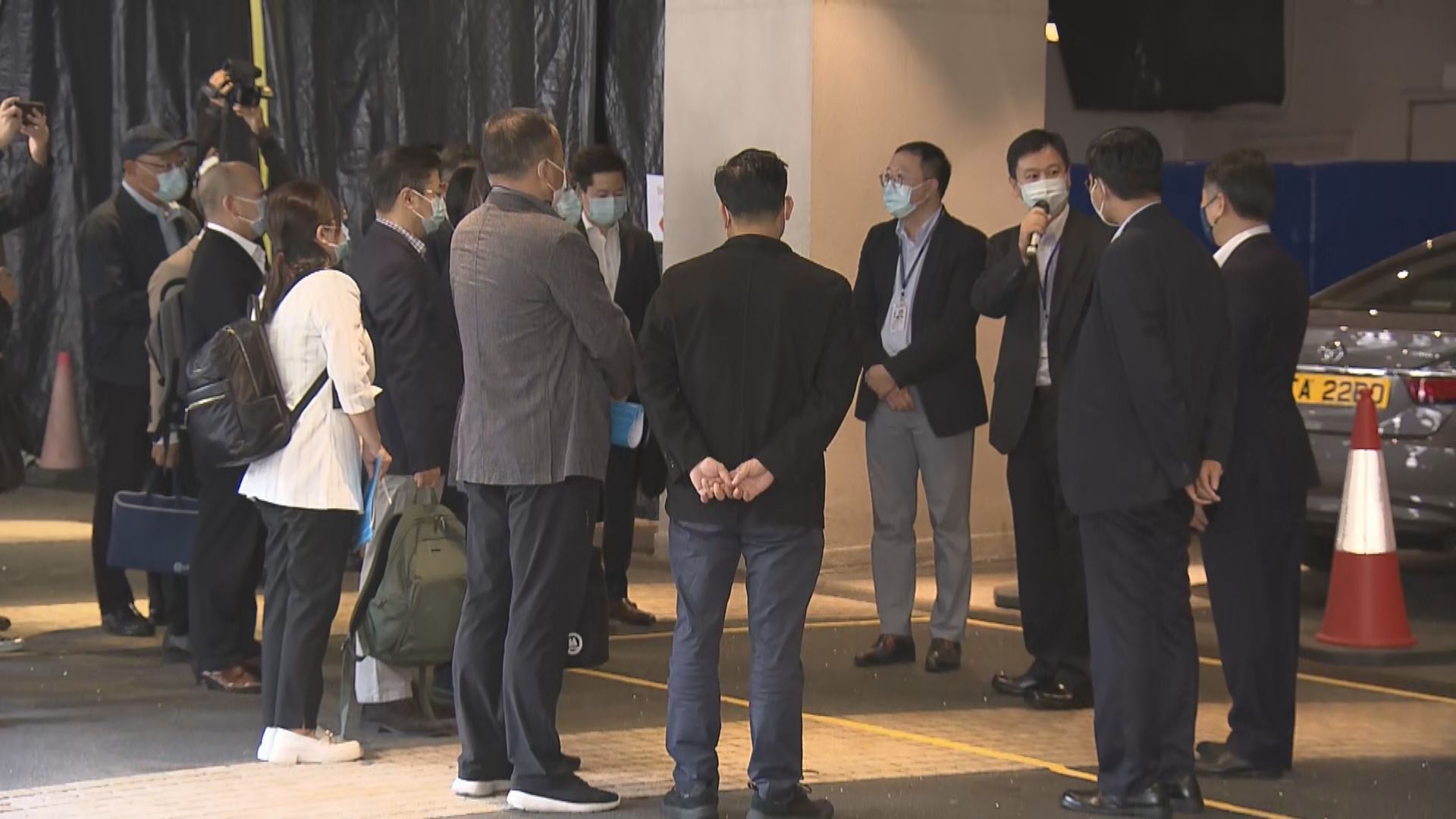 內地防疫專家團繼續訪港第三日行程　譚耀宗：兩地下個月通關在望