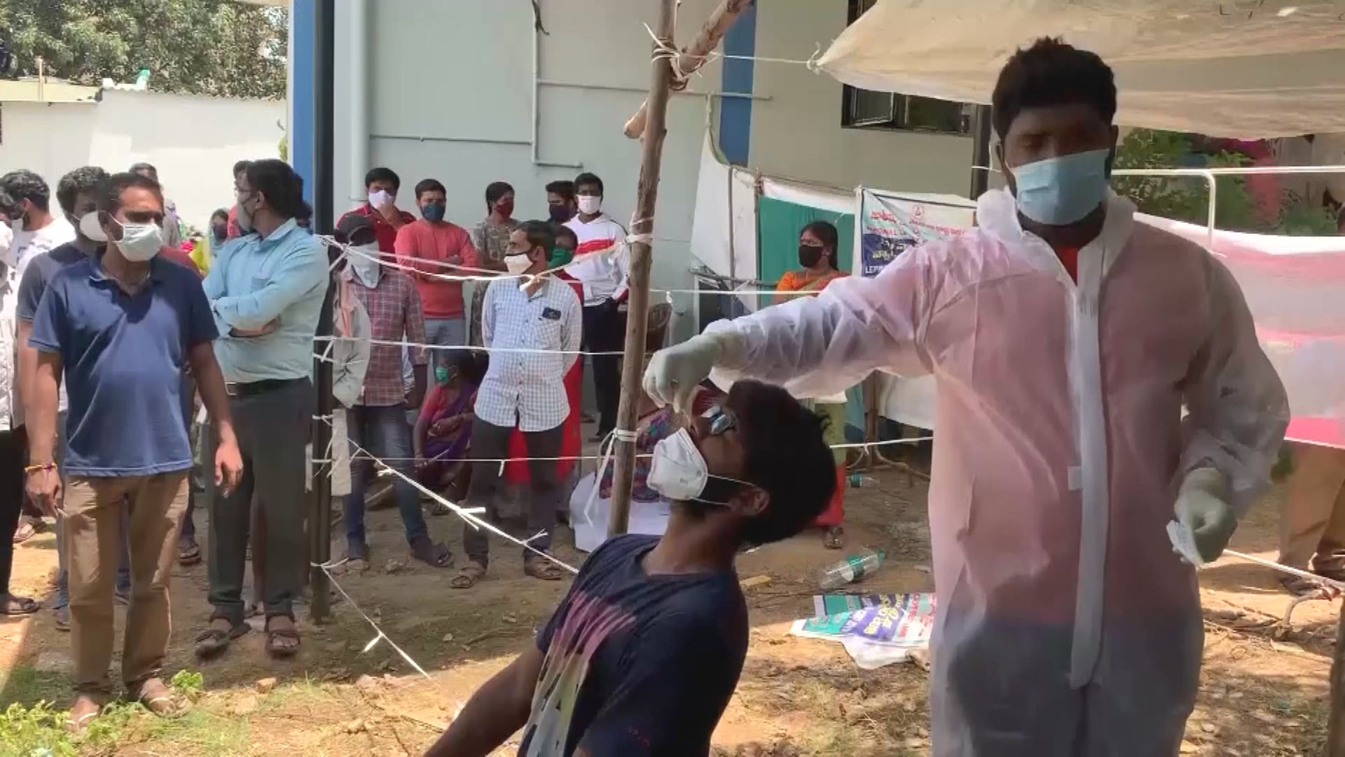 印度新增逾六萬宗新冠病毒確診個案