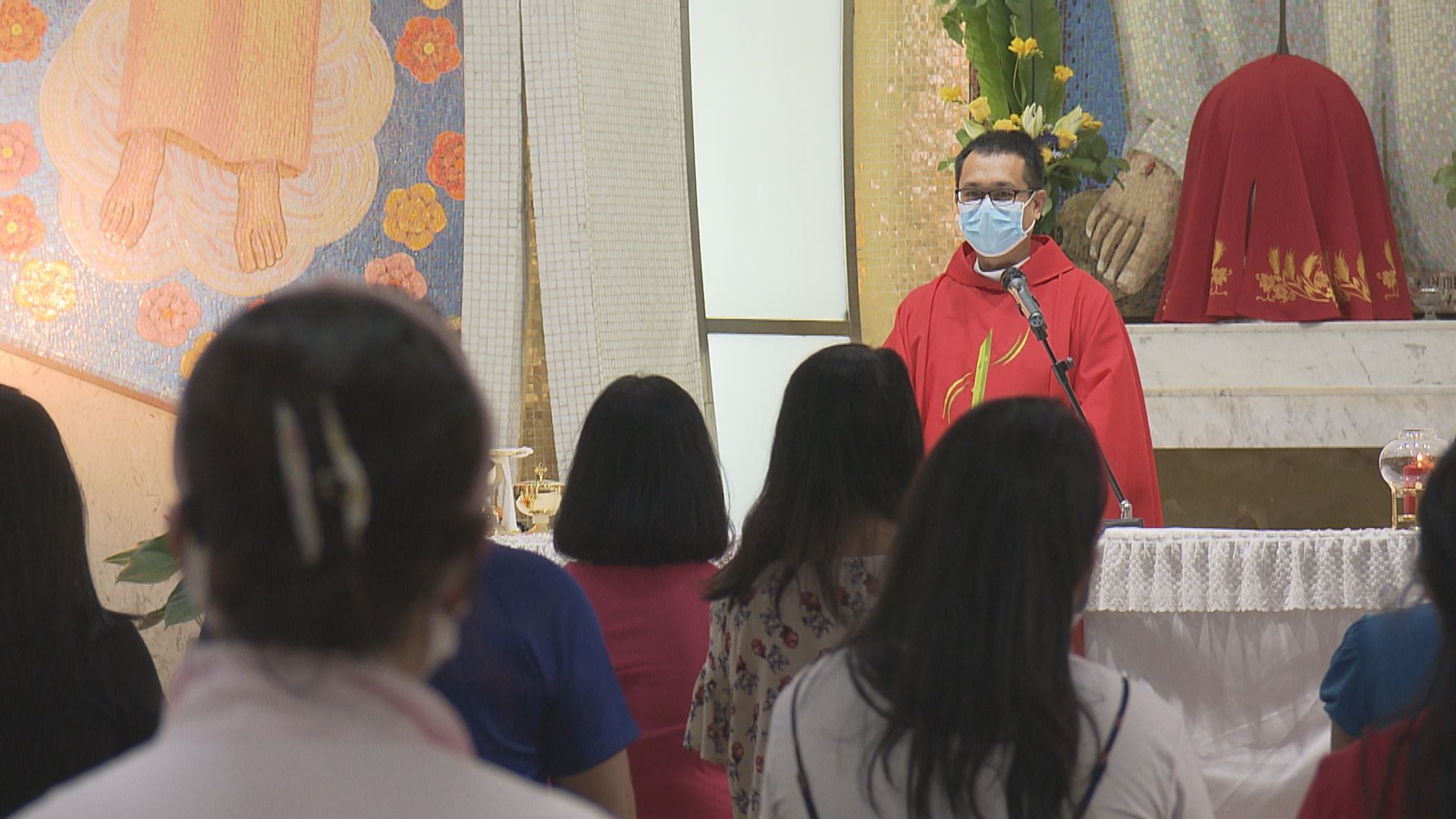 宗教活動人數即日起放寬至場地可容納三成