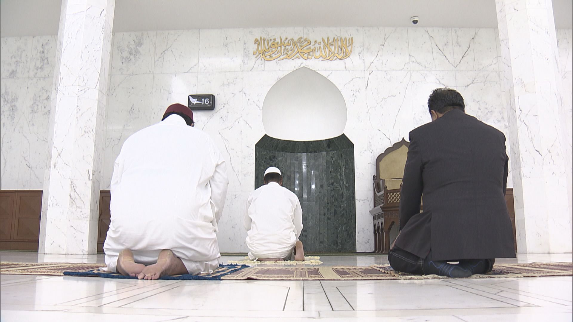 清真寺因應疫情關閉　影響穆斯林度過齋戒月