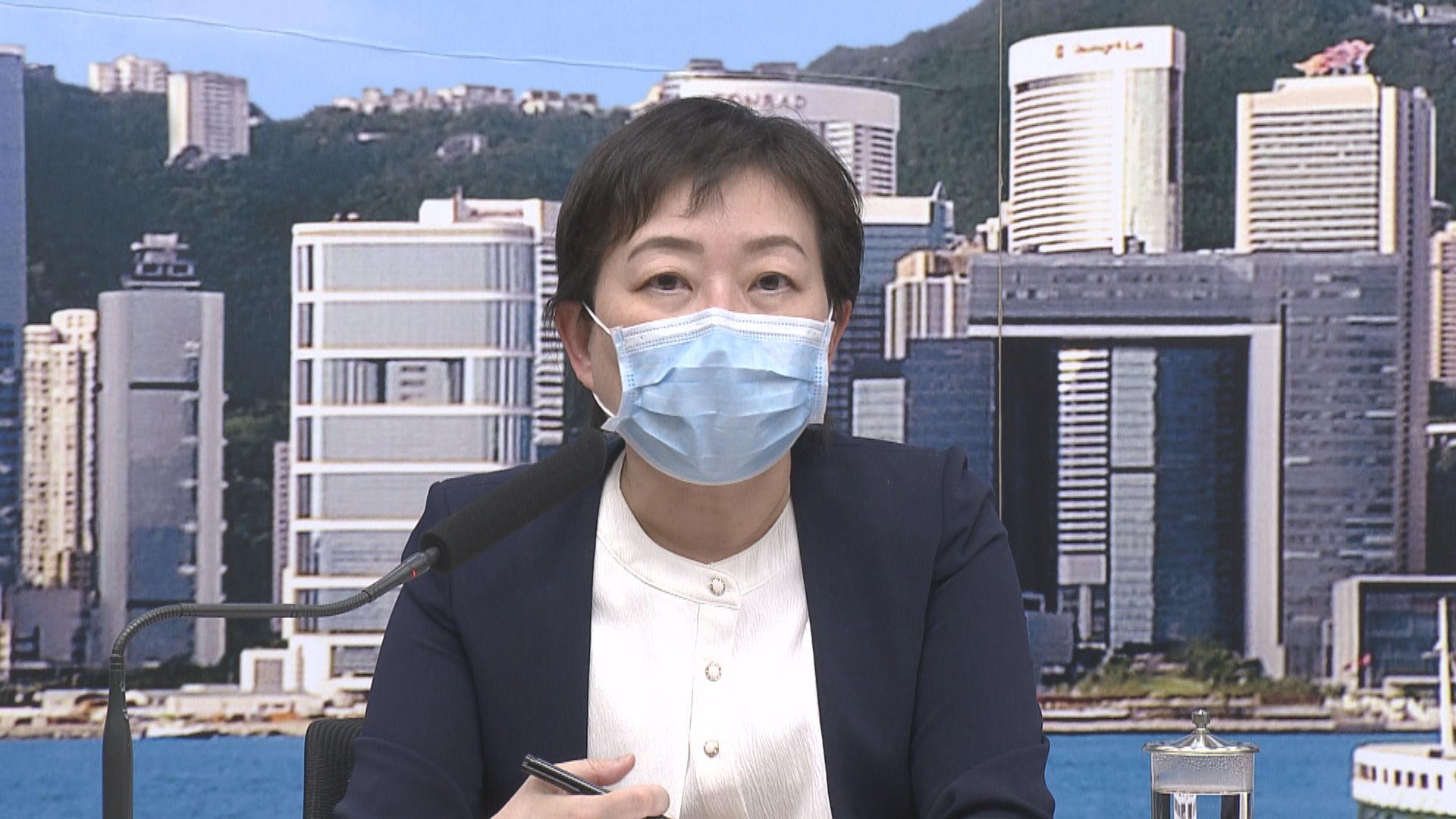 衞生防護中心：單靠圍堵策略難以控制疫情　籲保持社交距離