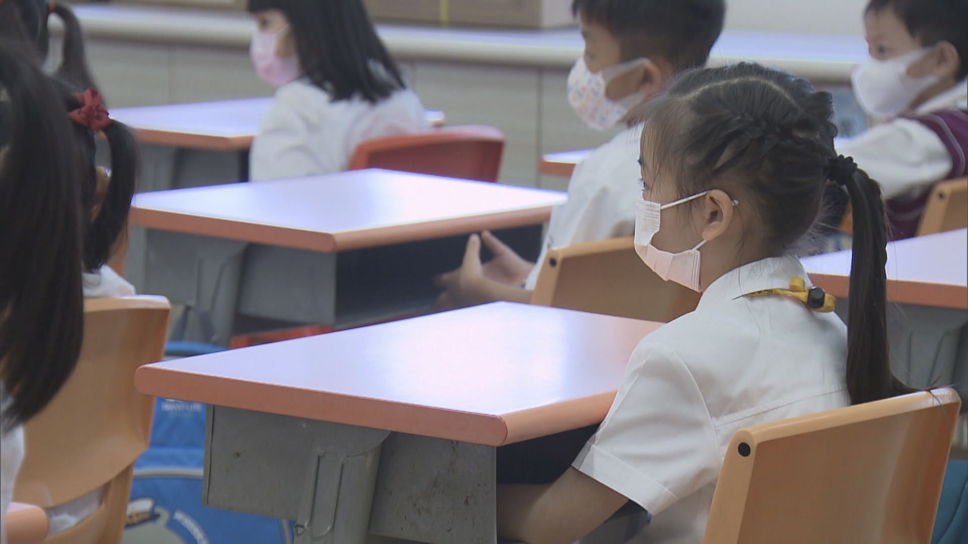 專家倡停課及在家工作　防止疫情進一步惡化