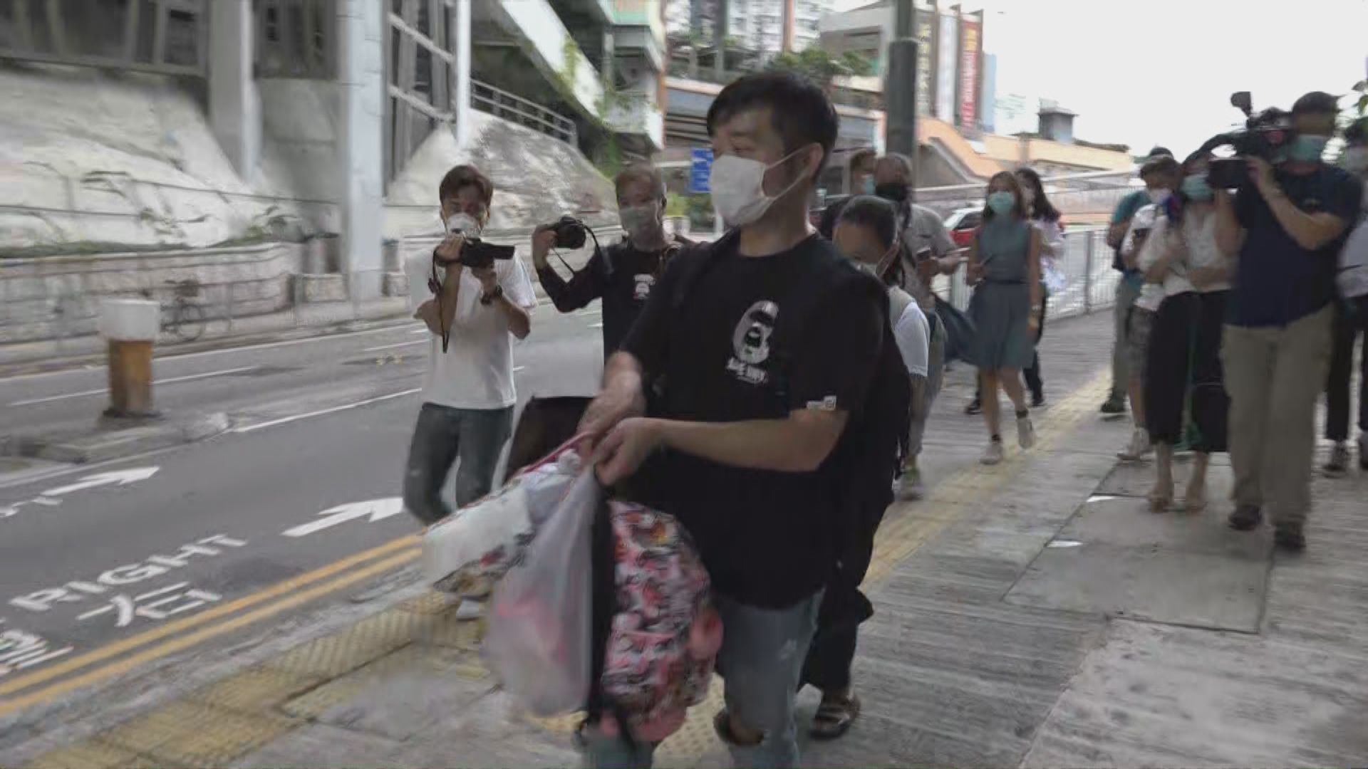 水泉澳邨明泉樓多名居民確診　有住戶搬到酒店暫住