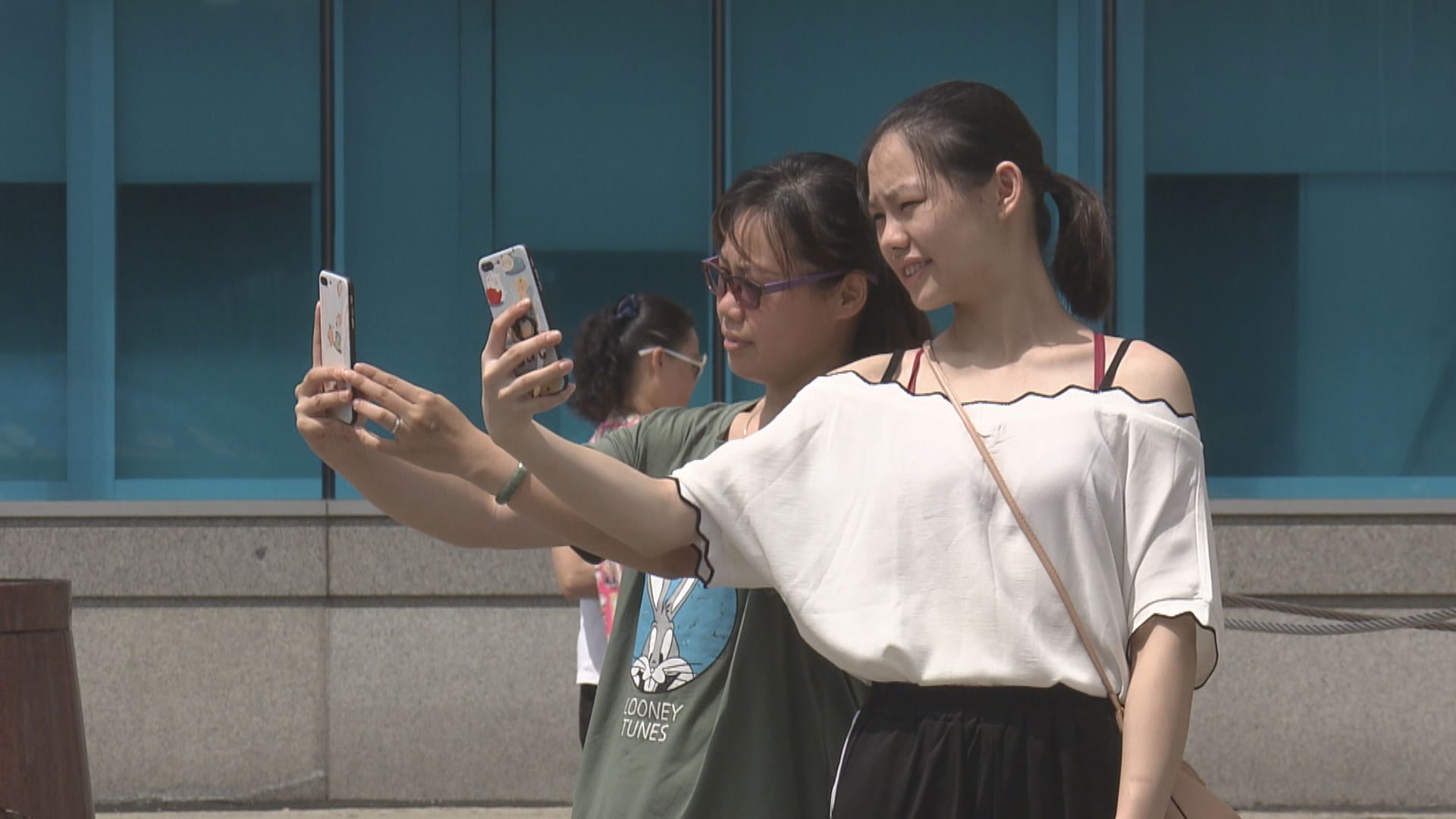 台灣暫停赴港澳旅行團至四月底