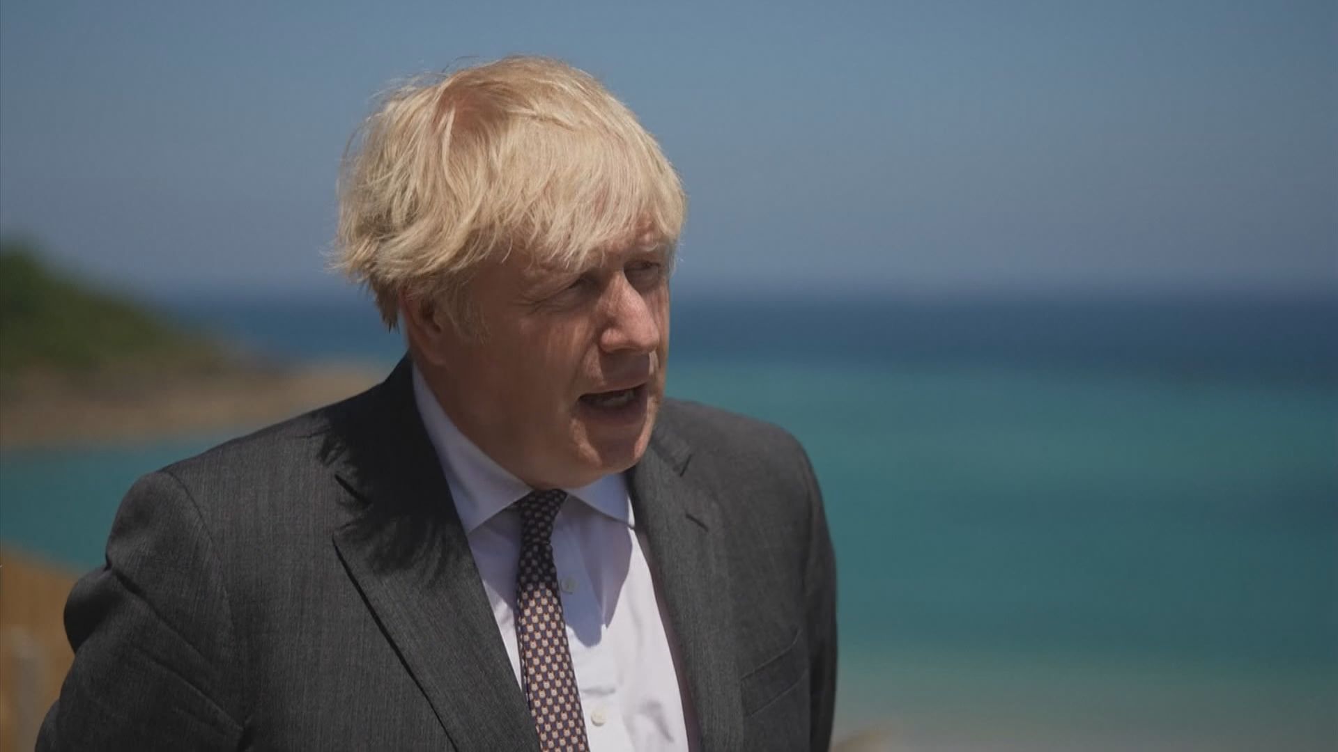 英國首相約翰遜暗示或無法如期作最後階段解封