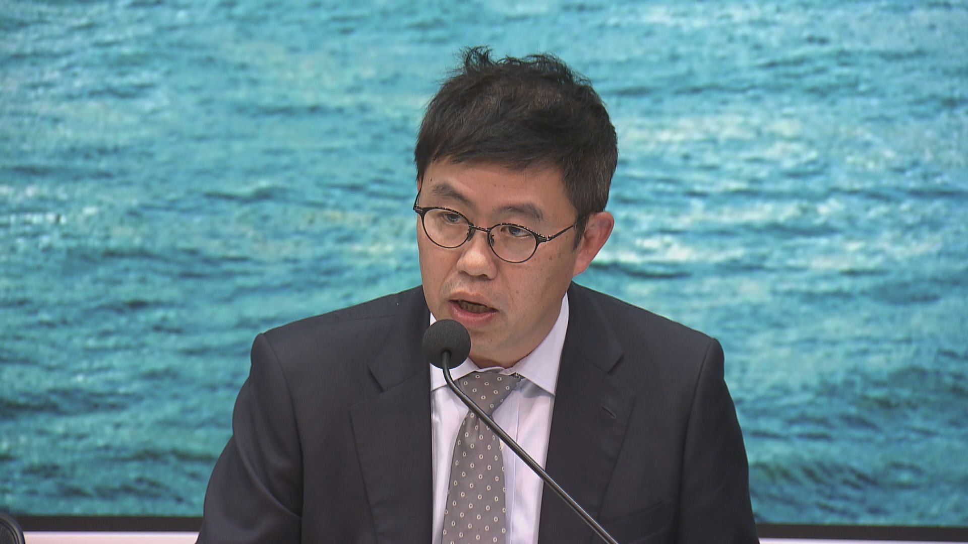 醫管局：武漢肺炎原因未明　不宜過早集中隔離個案