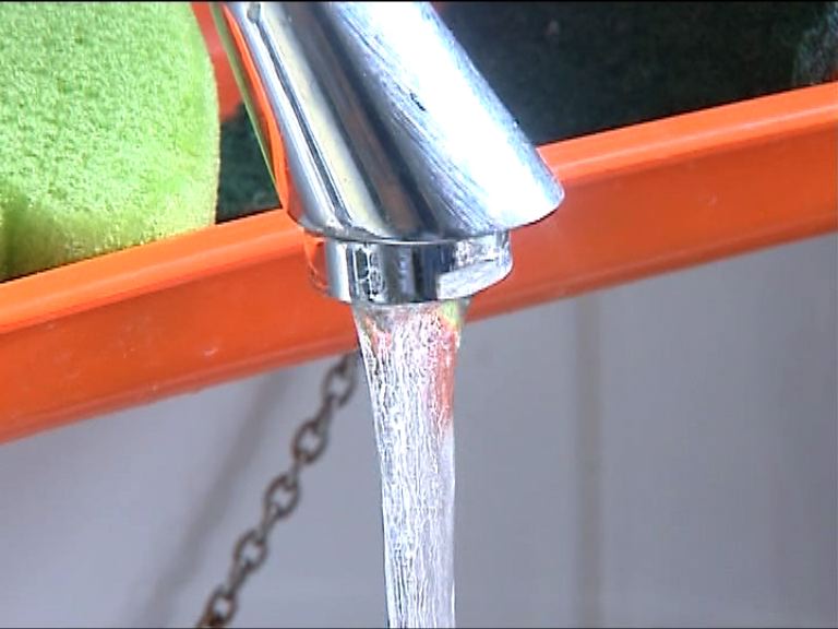 黃碧雲批鉛水報告片面未能反映實情