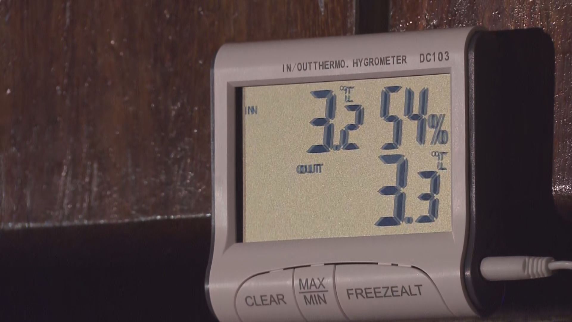 寒冷天氣警告生效 市區最低氣溫僅9度
