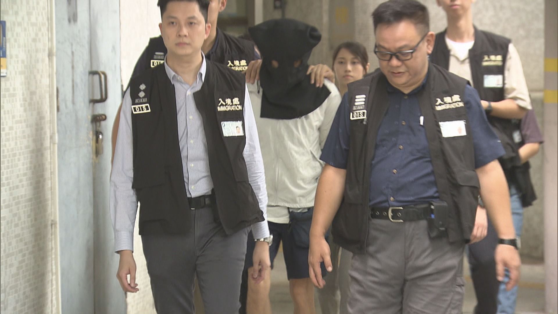 入境處搗破假結婚集團 拘捕49人