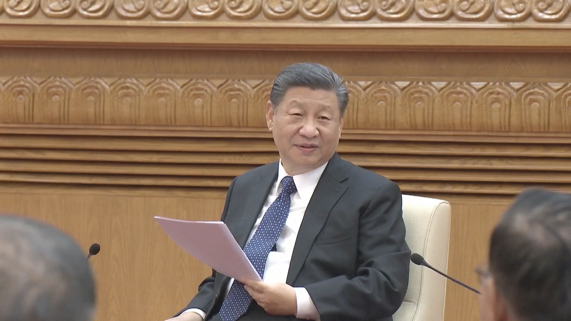 習近平：去年實現經濟社會發展目標 就業及物價總體平穩